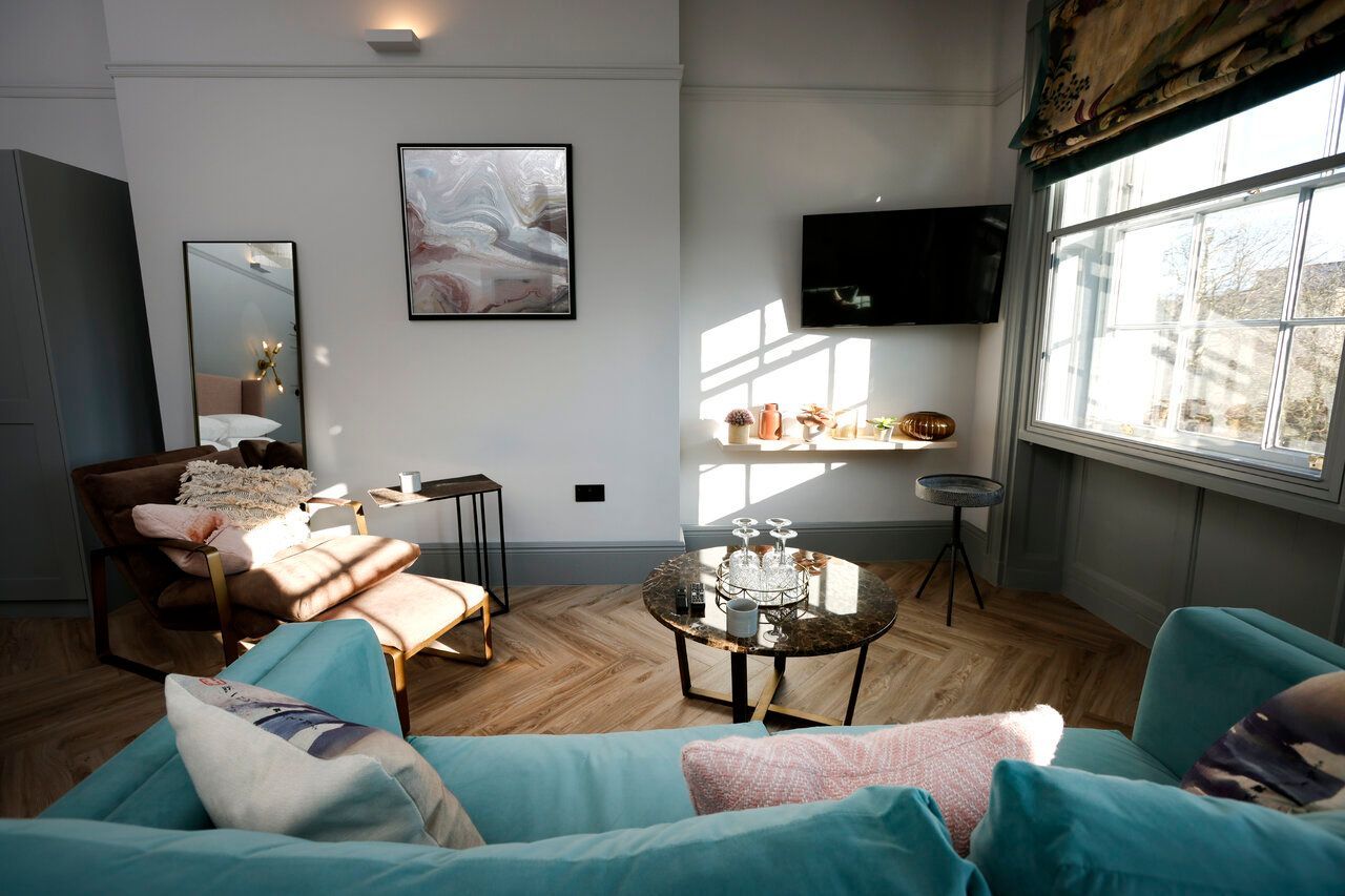 The Burford Apartment images Neptune Apartments Cheltenham