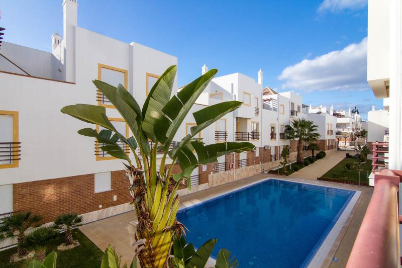 Impression of Apartment Sol with pool, appartments and big palm tree