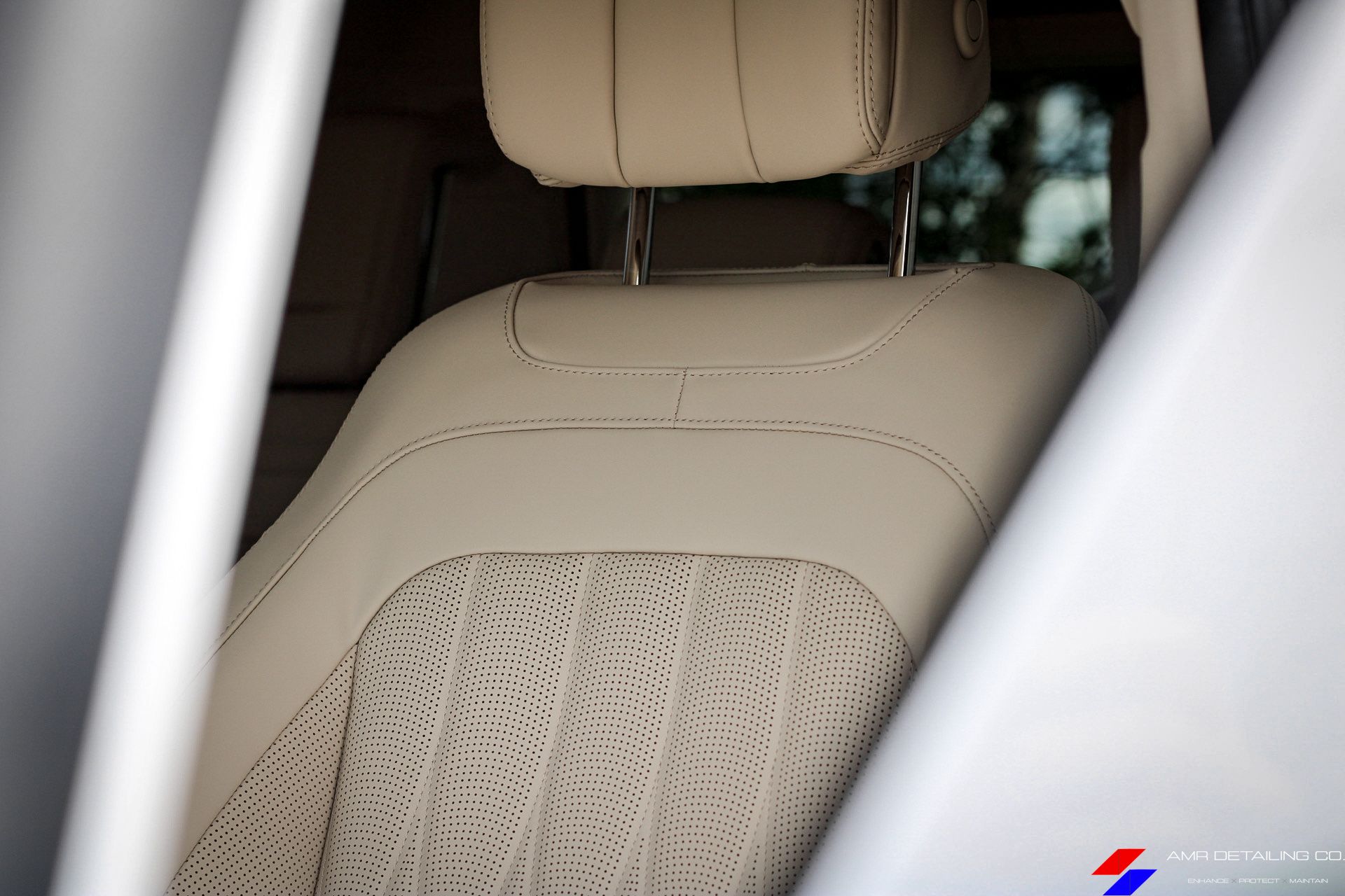 Mercedes-Benz G550 leather seat interior protection

