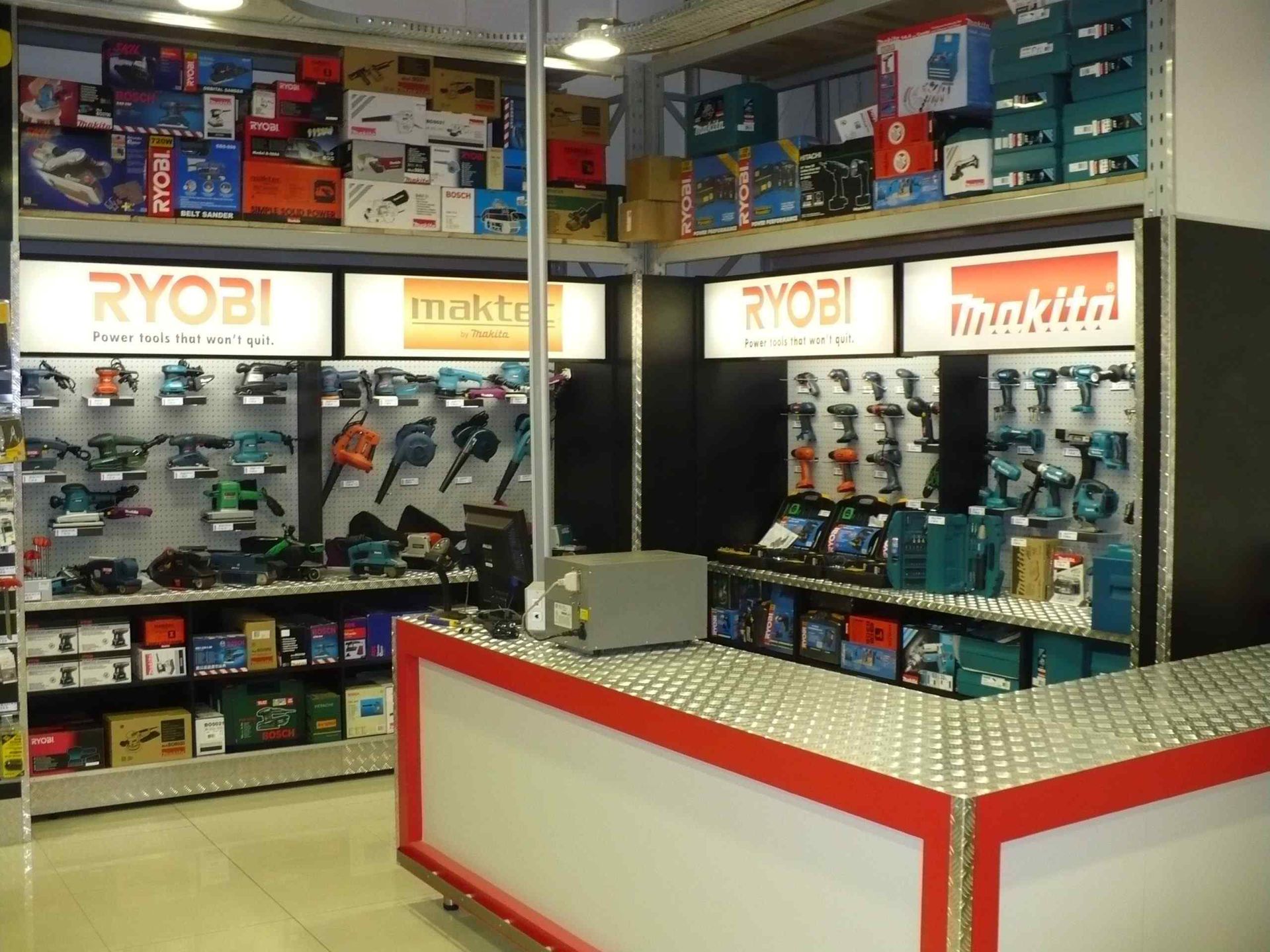 Storeworks Shopfitting Jack's Paint Project