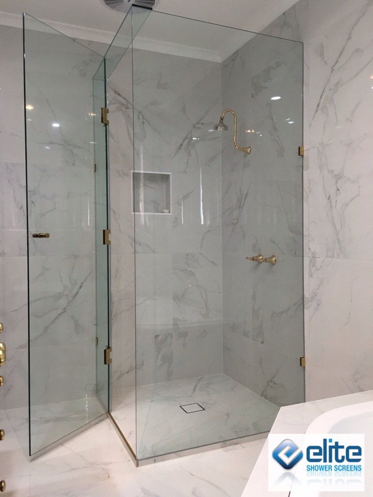 Clear Frameless Shower Screen for bathroom