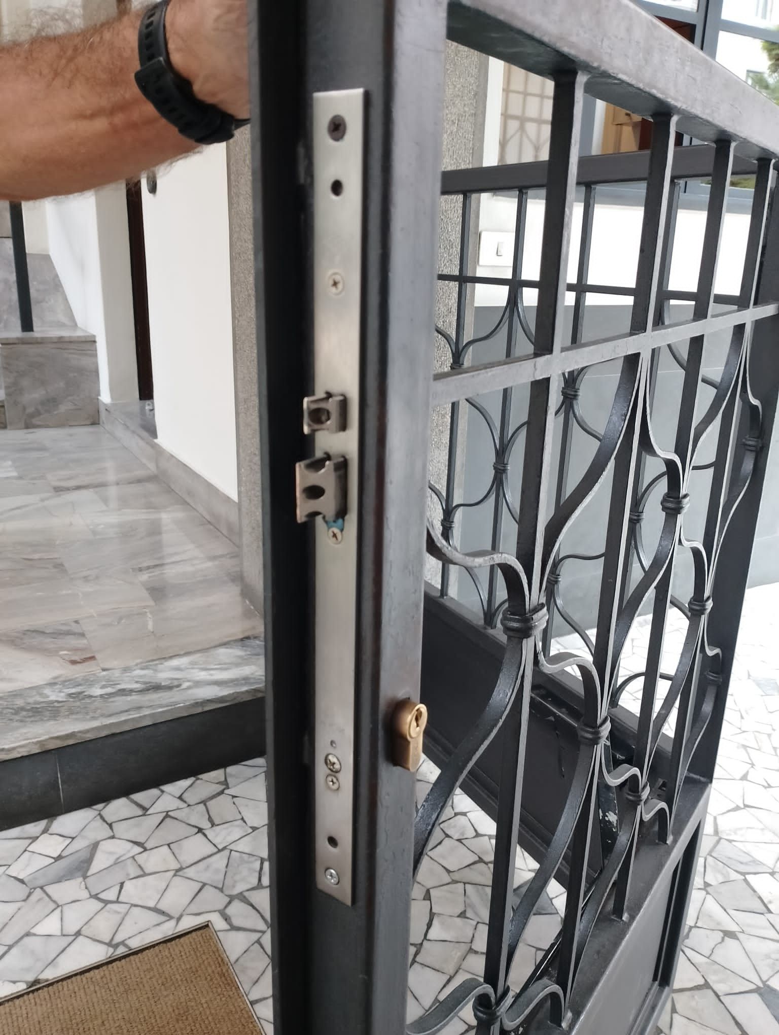 portone di sicurezza in ferro per esterno