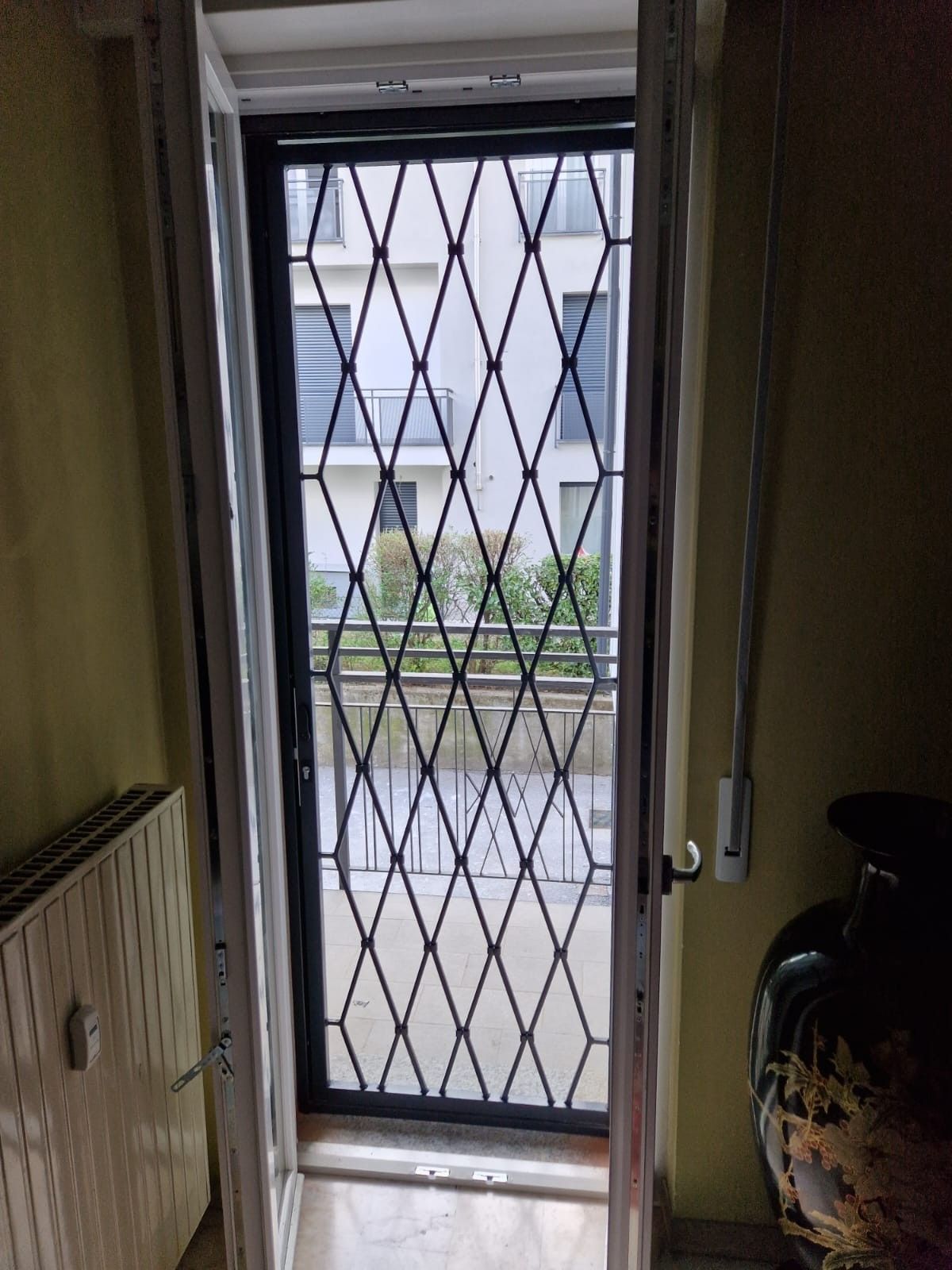 grata di sicurezza per porta