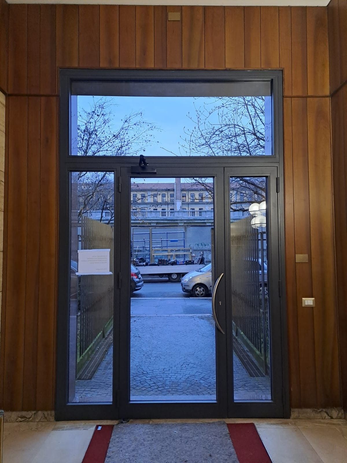 portoni di sicurezza in ferro