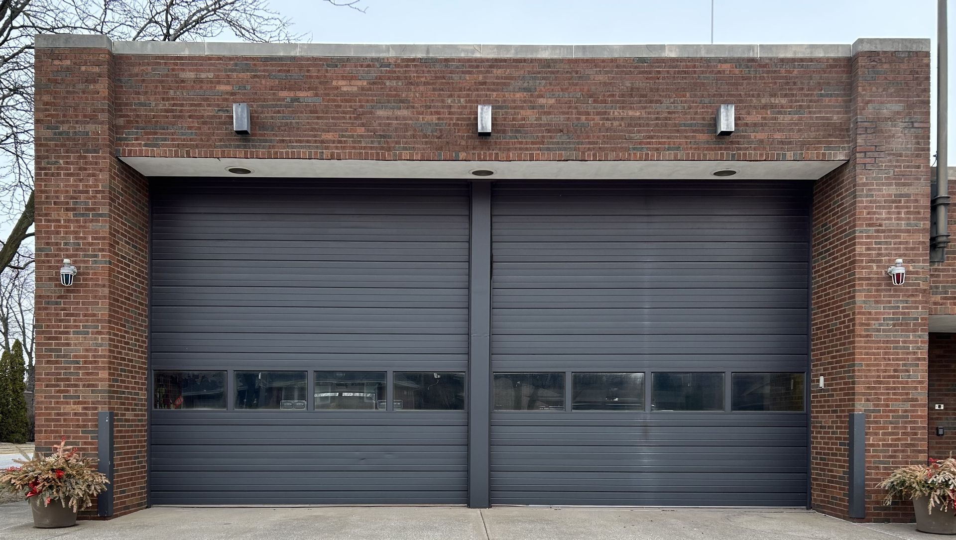 Residential garage door repair near Crown Point, IN