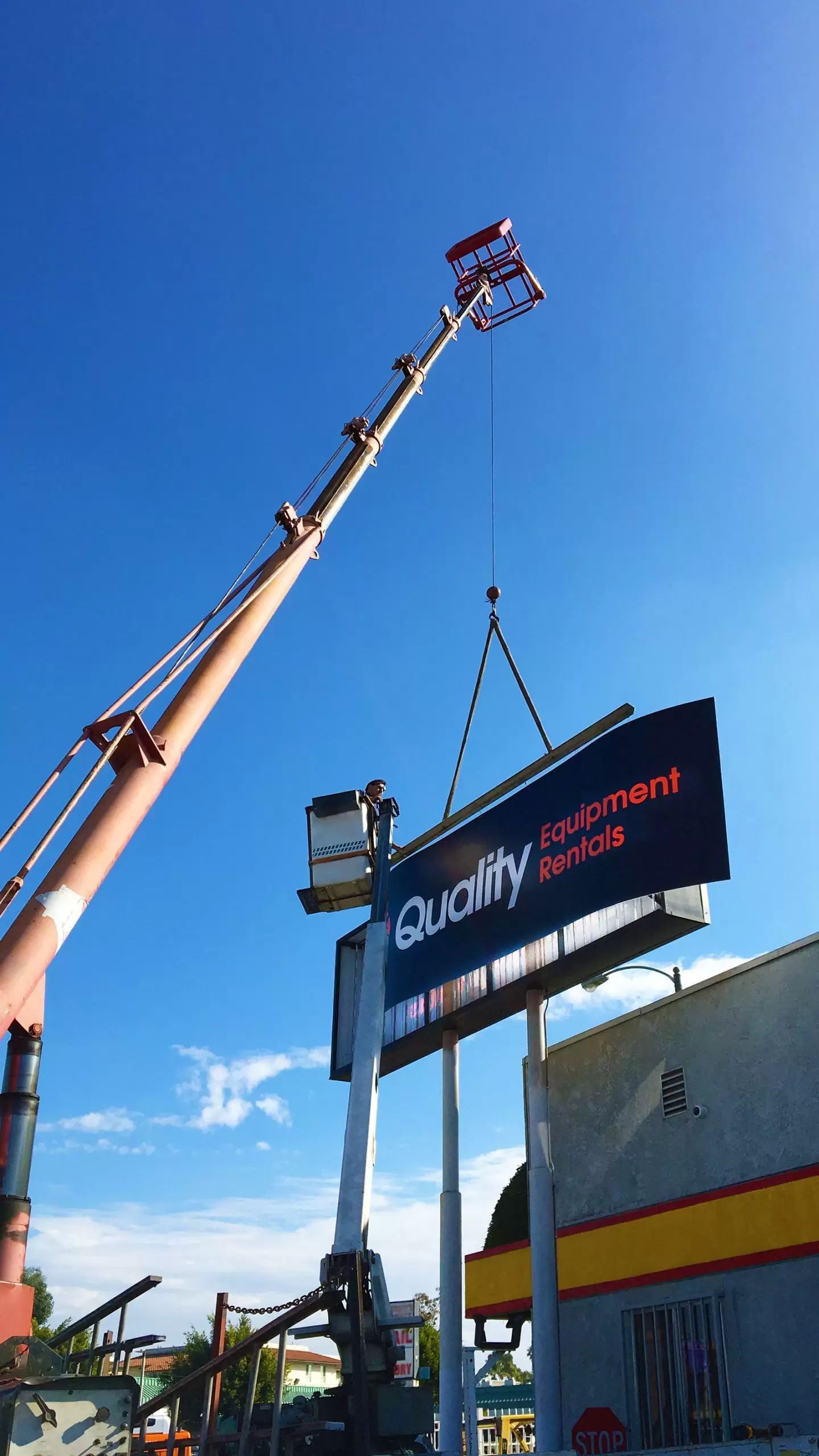 Pylon Signs - Professional Installation and Maintenance - Custom Pylon Sign Installer - Carolina Signs And Wonders