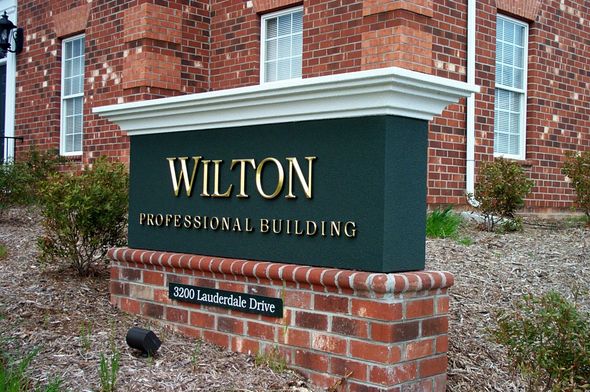 Custom Business Signs - Carolina Signs And Wonders
