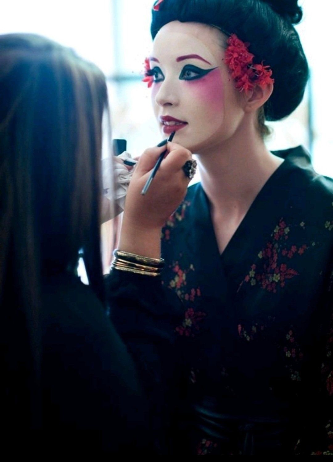 Commercial makeup