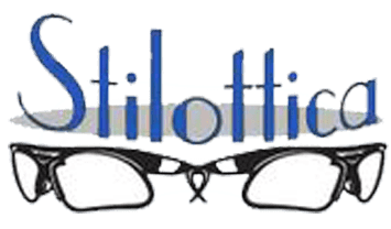 Logo stilizzato “Stilotica” in blu sopra l’illustrazione di un paio di occhiali neri.