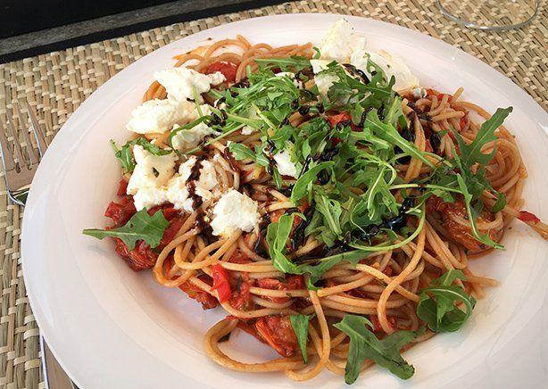 spaghetti met minitomaatjes en ricotta