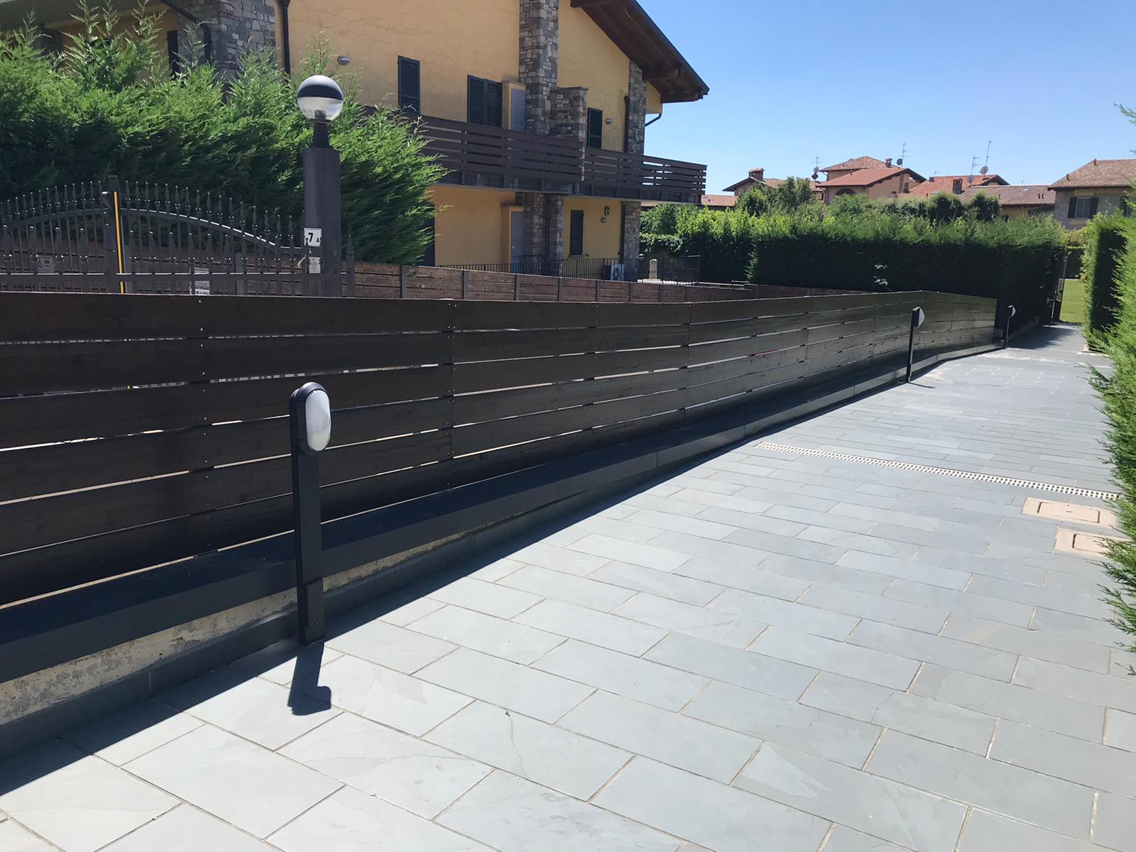 riverniciatura barriere in legno