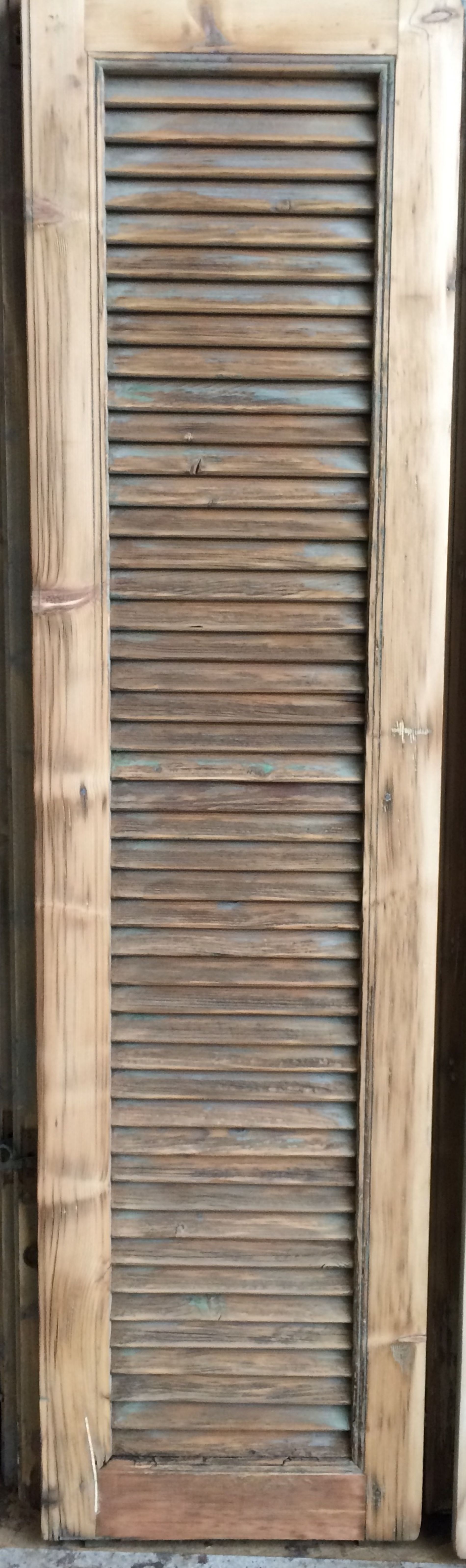 Persiana lunga in legno