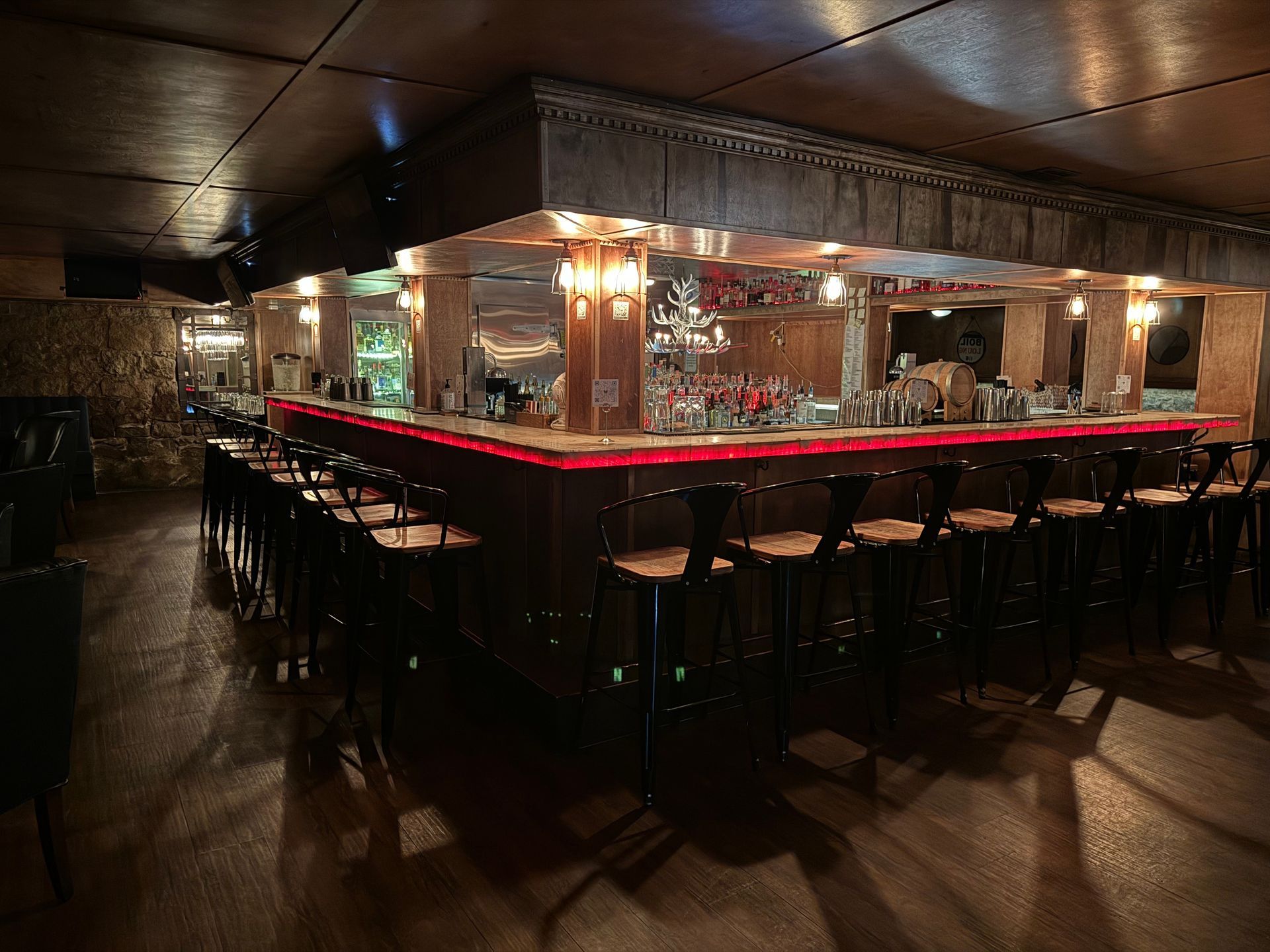 The Point bar and Lounge view as you walk in to the Prescott cocktail bar