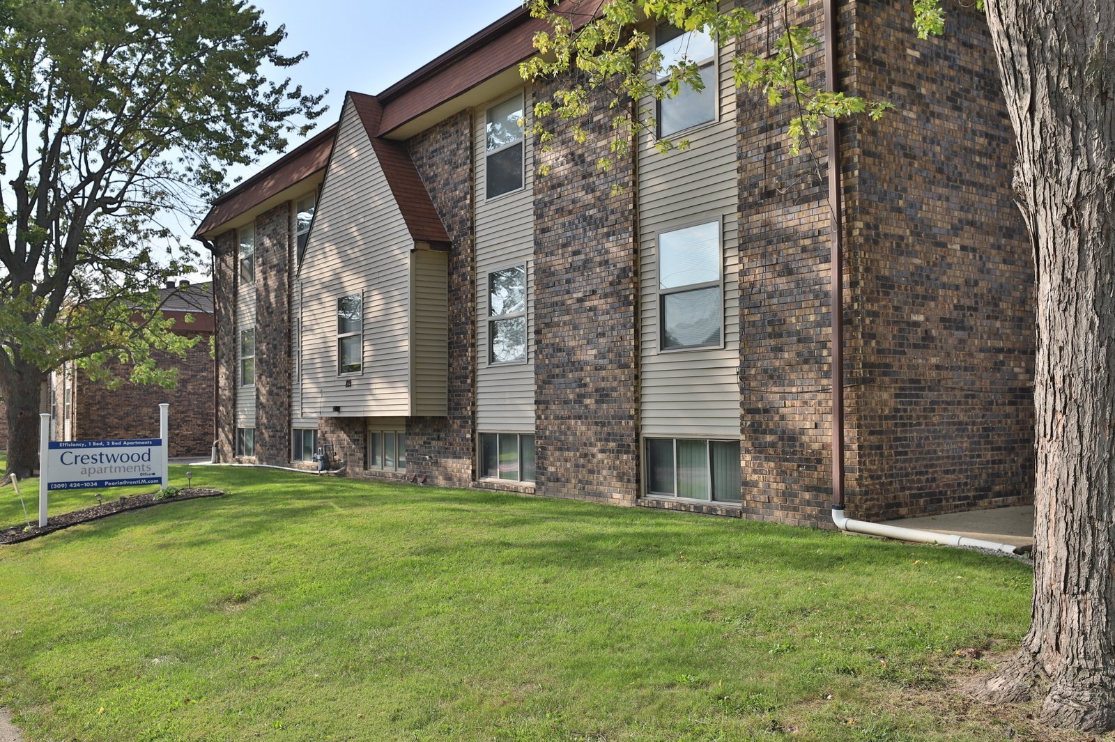 properties/peoriail/crestwoodapartments
