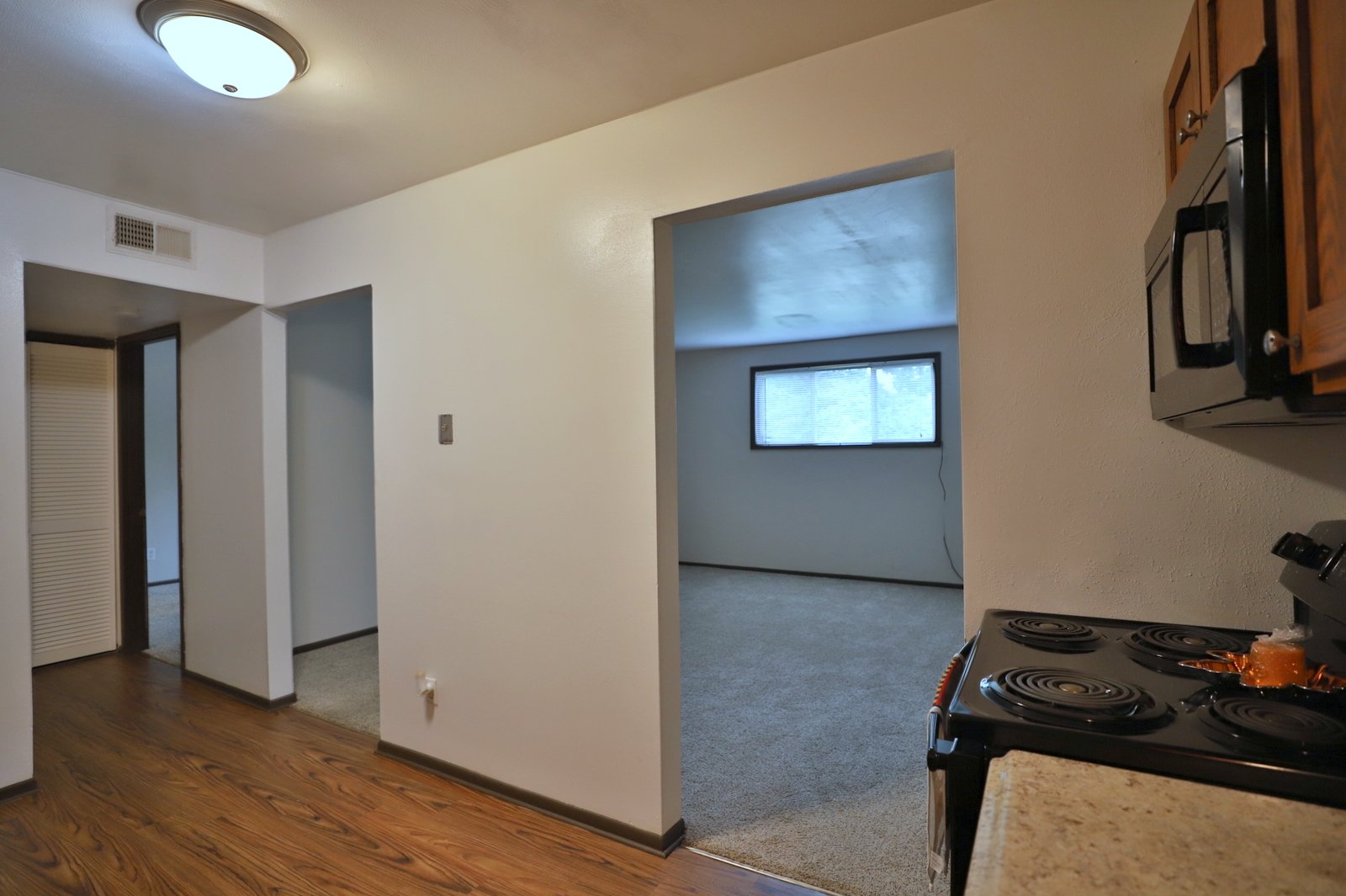 properties/peoriail/crestwoodapartments