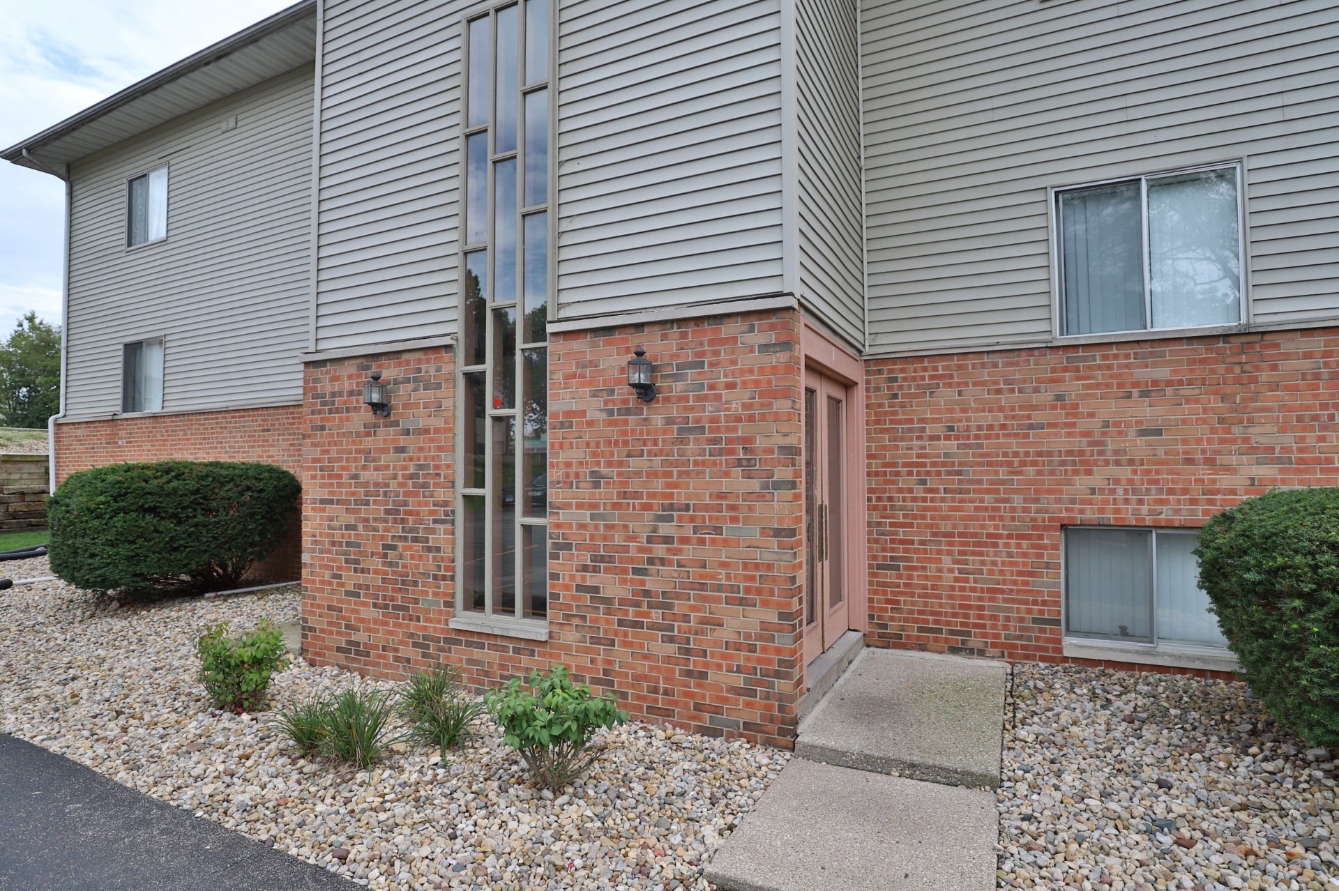 properties/peoriail/hollybrookapartments