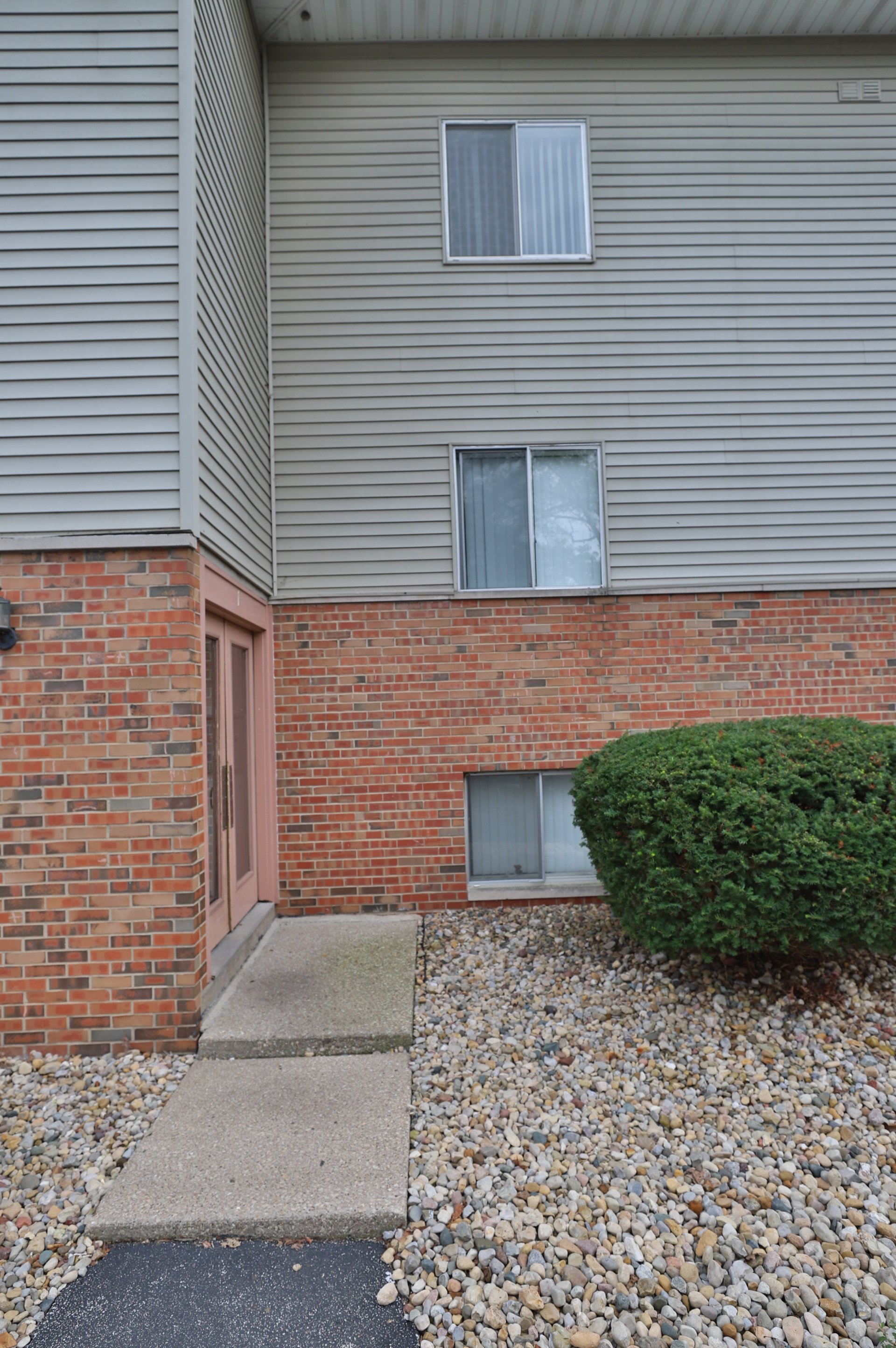 properties/peoriail/hollybrookapartments