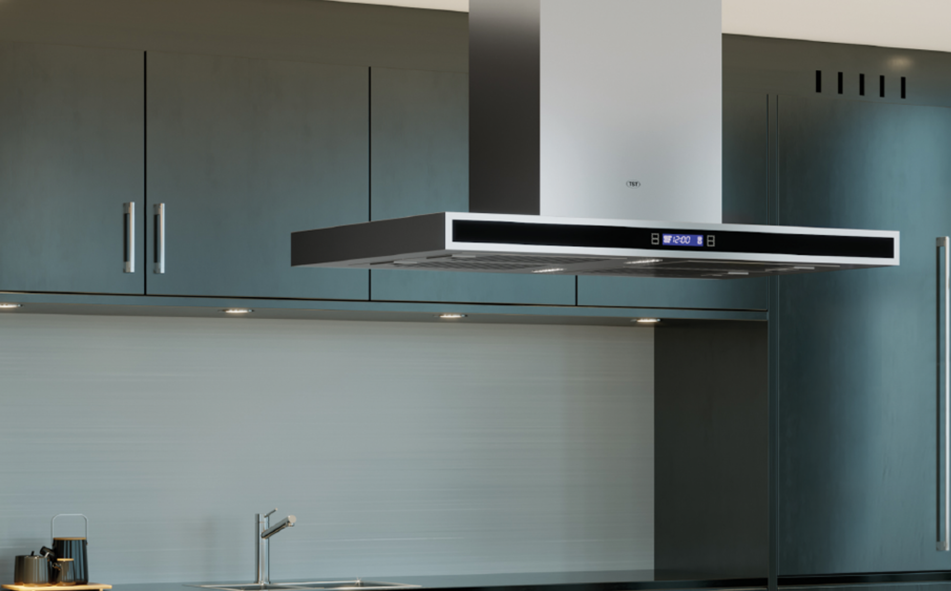 Cocina moderna con armarios oscuros, salpicadero blanco y campana extractora de acero inoxidable sobre la placa de cocción.