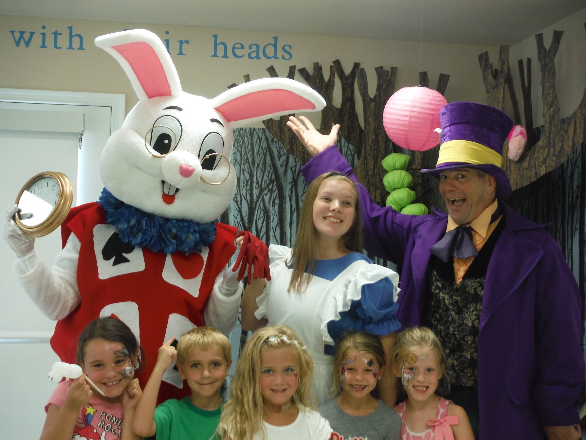 Strolling Characters & Mascots | Face Works Events