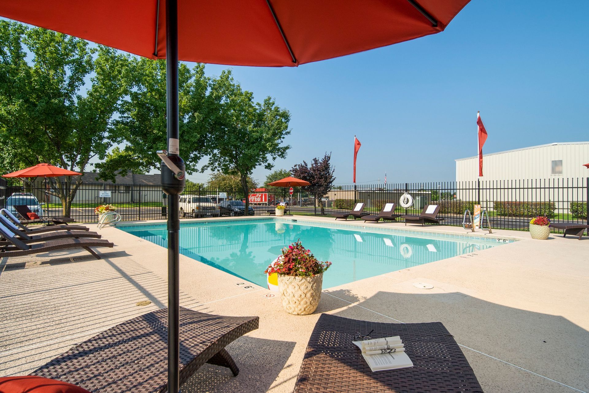 pool 4