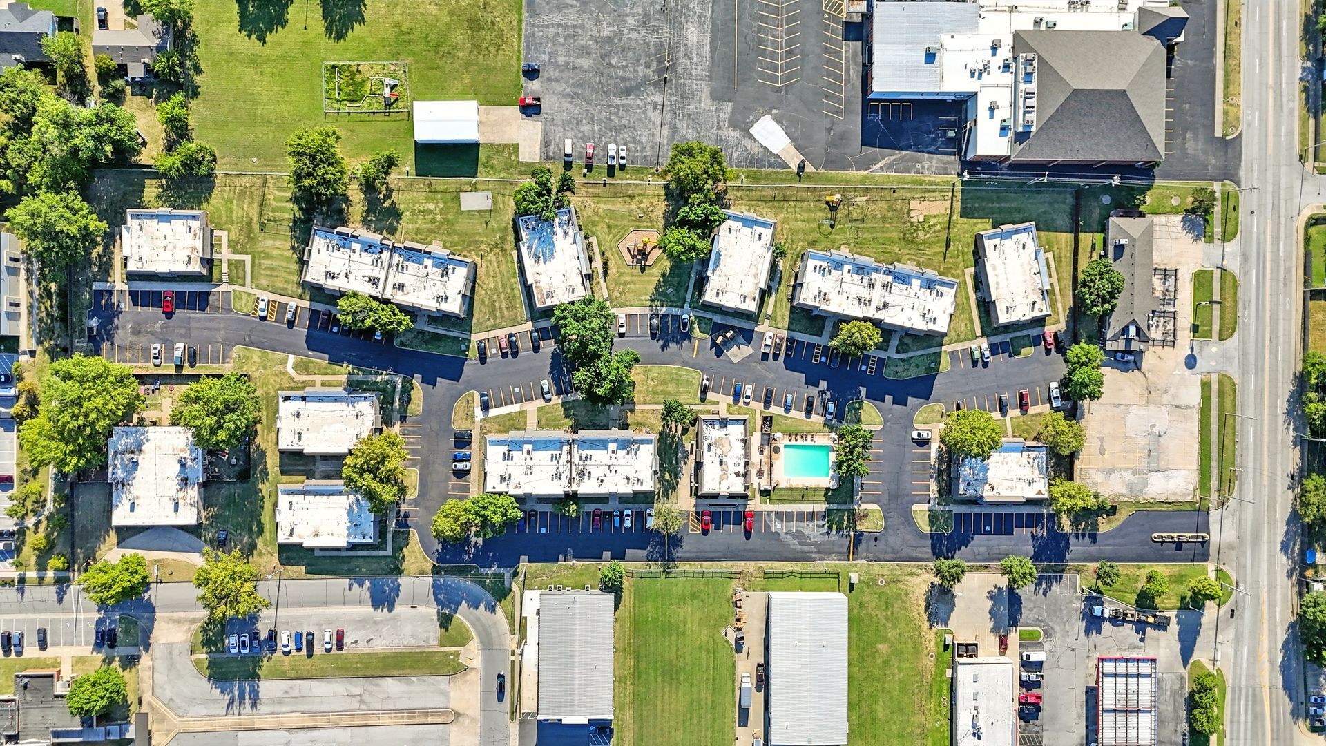 bird's eye view of property area
