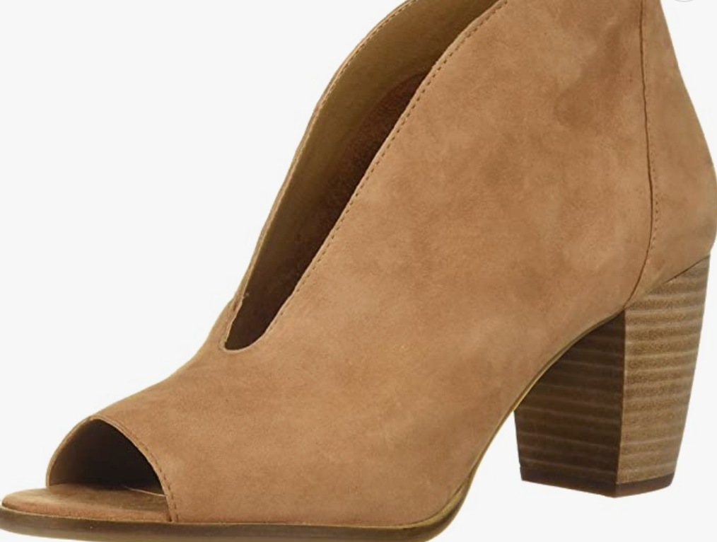 Pretty Leather Pumps from Amazon