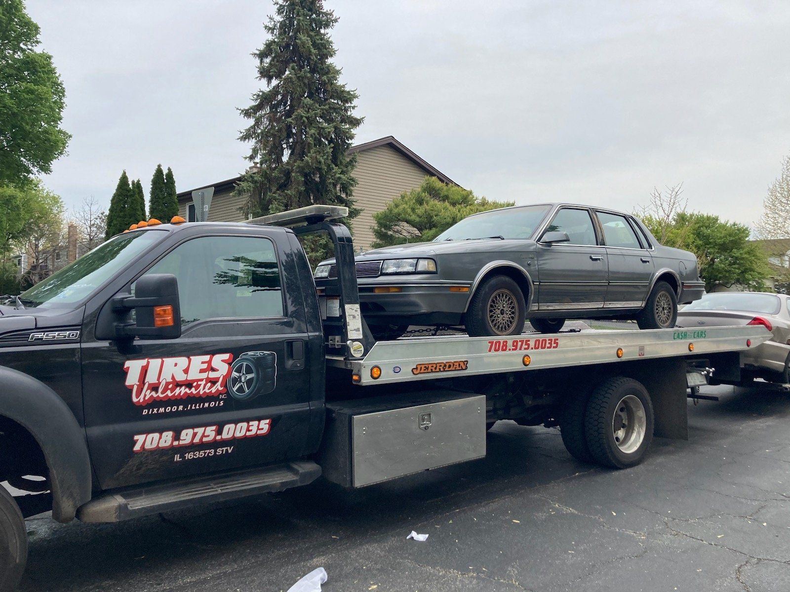 Non-running car removal in Chicago, IL Non-running car removal in Chicago, IL