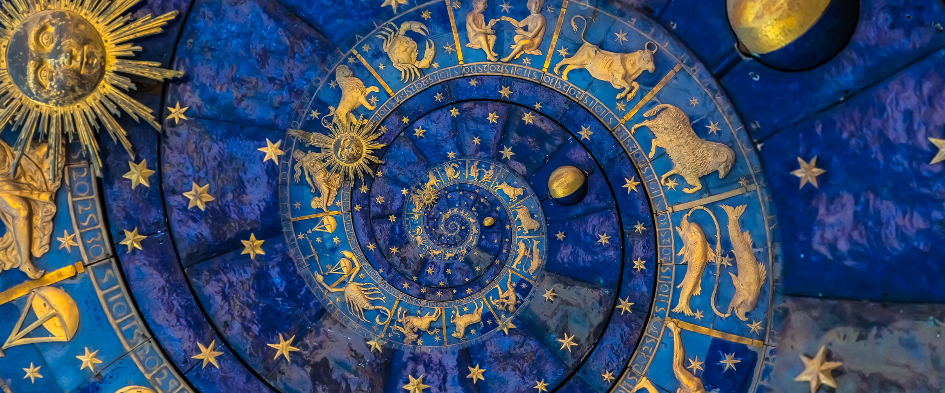 A spiral of zodiac signs. Discover your escape room star sign.