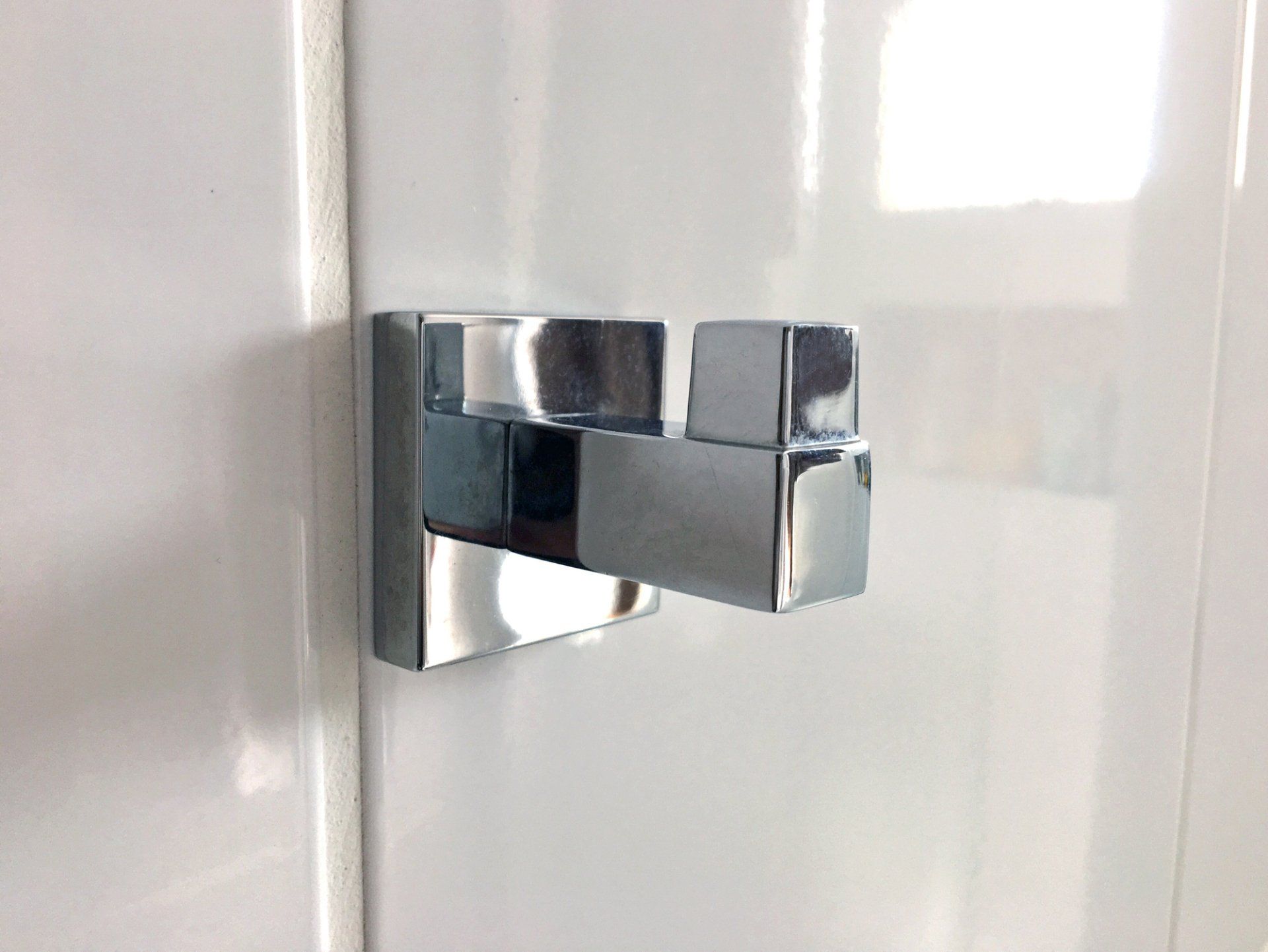 Metallic Tower Holder — Western Washington — Water Concepts