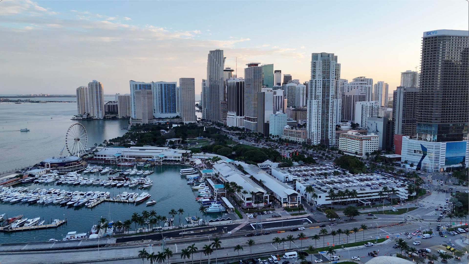 departure for the Miami Boat tour is Bayside Marketplace