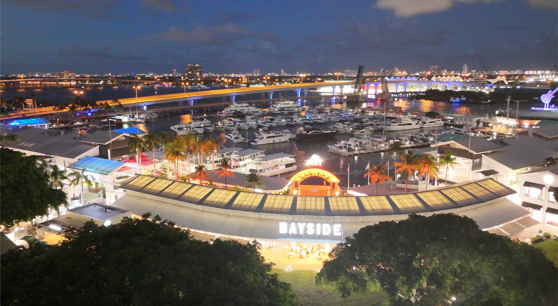 Boat tours, Downtown Miami