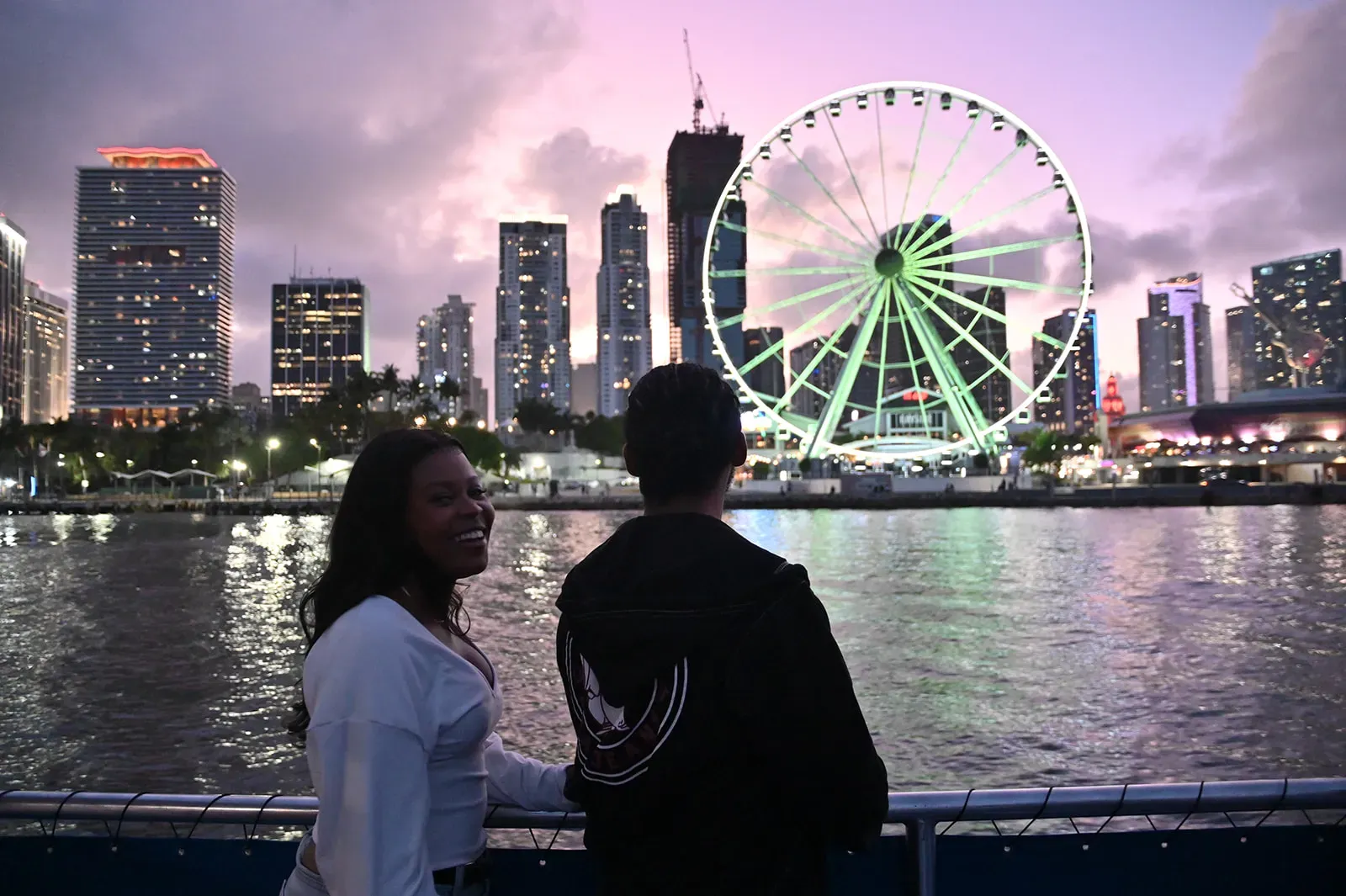 Romantic Sunset Cruises in Miami for Couples