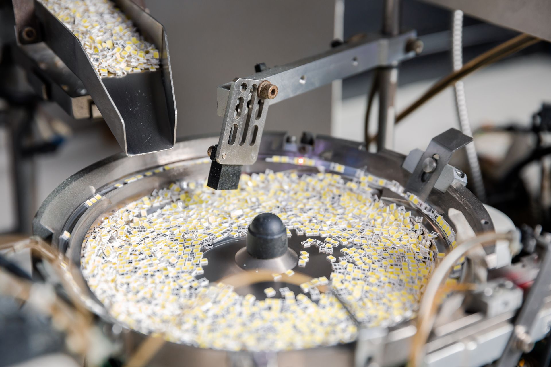 Nahaufnahme von LED-Teilchen in der Produktion