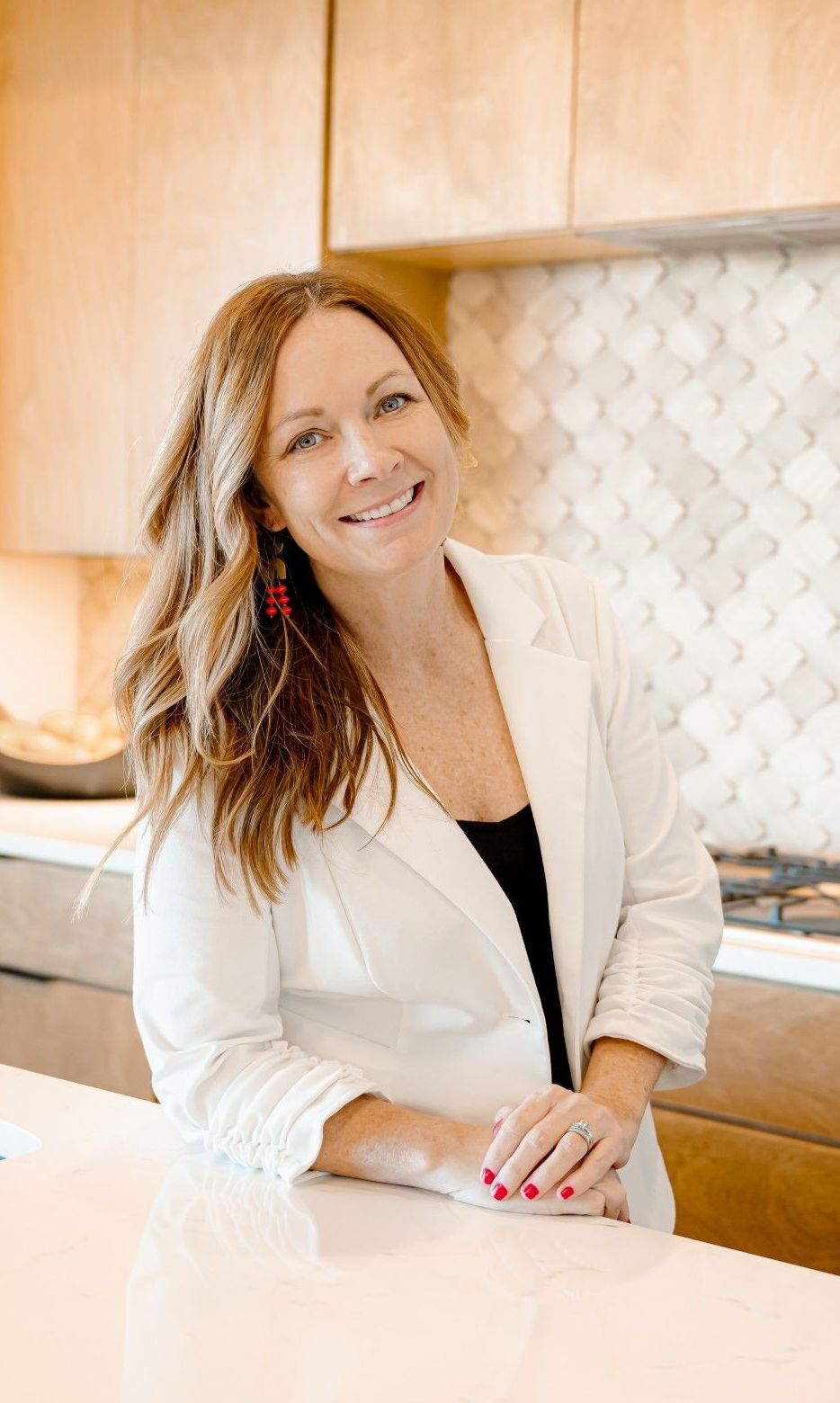 Brandi Lahar - Elite Real Estate Experts