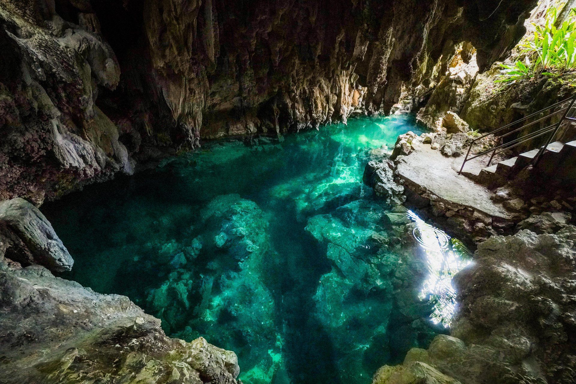 Mitiaro Cave by Tayla Beddoes - Cook Islands Tourism