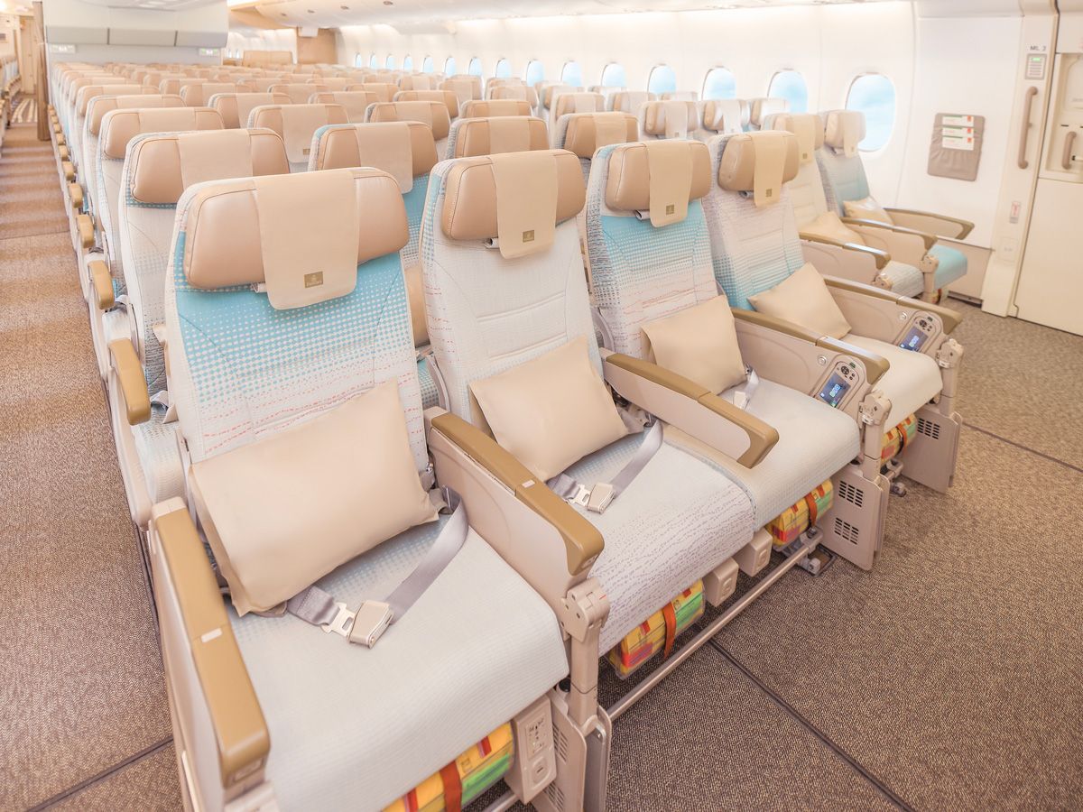 Emirates, Economy Class Cabin
