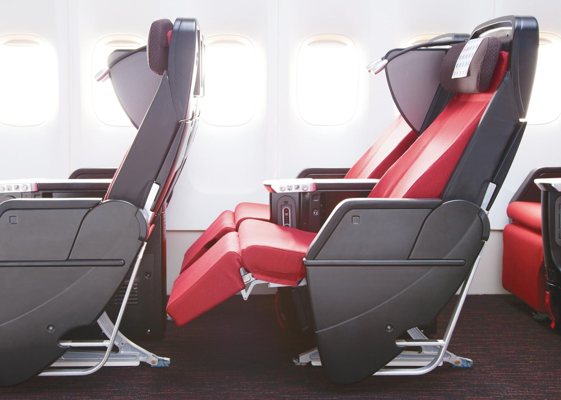 Japan Airlines, Premium Economy Legrest Extended
