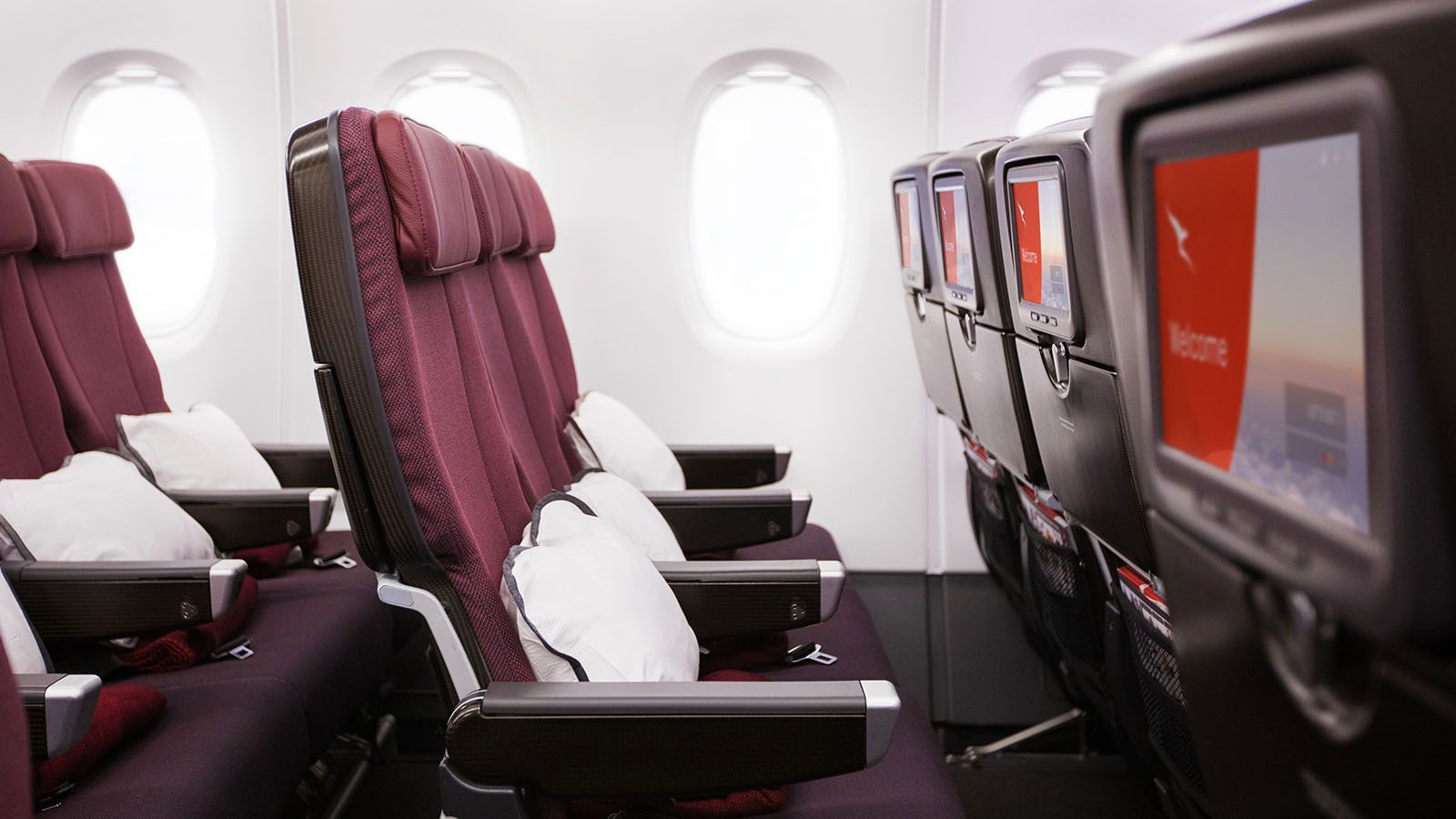 Qantas, Economy Cabin