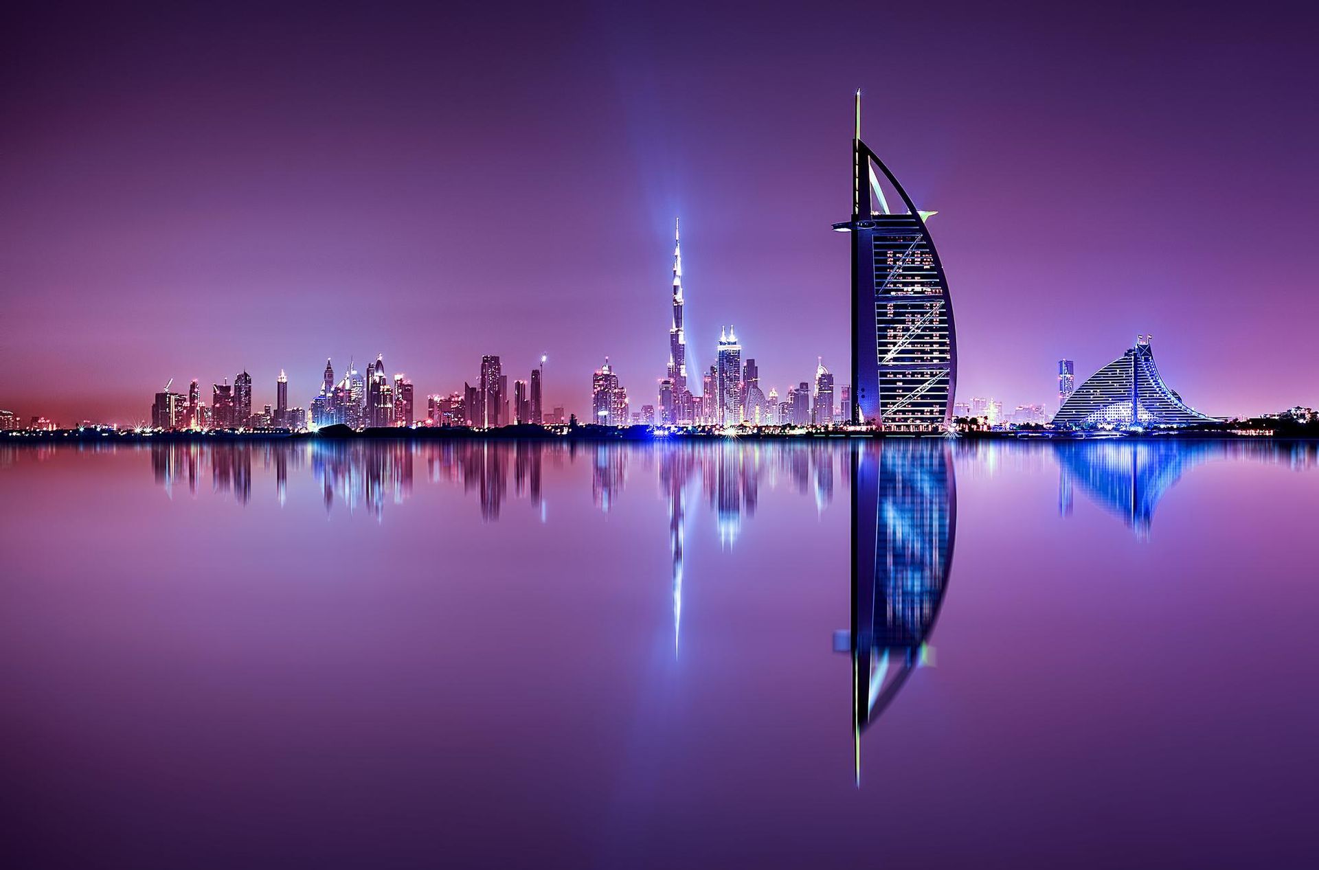 Dubai, Juneriah Skyline at night
