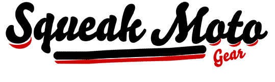 The logo for squeak moto gear is black and red on a white background.