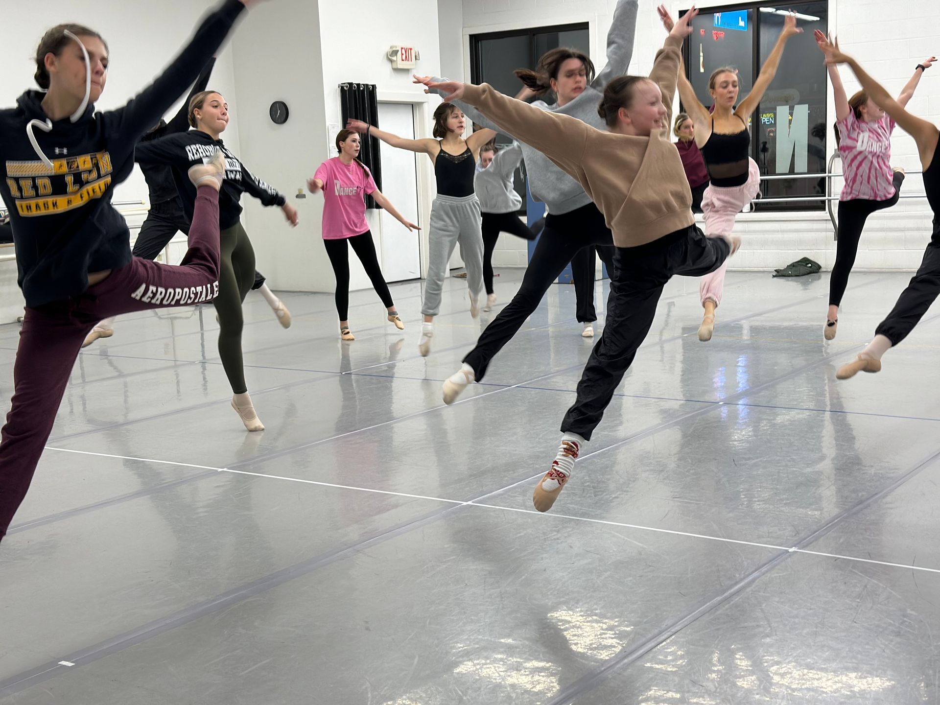 Commercial dancers