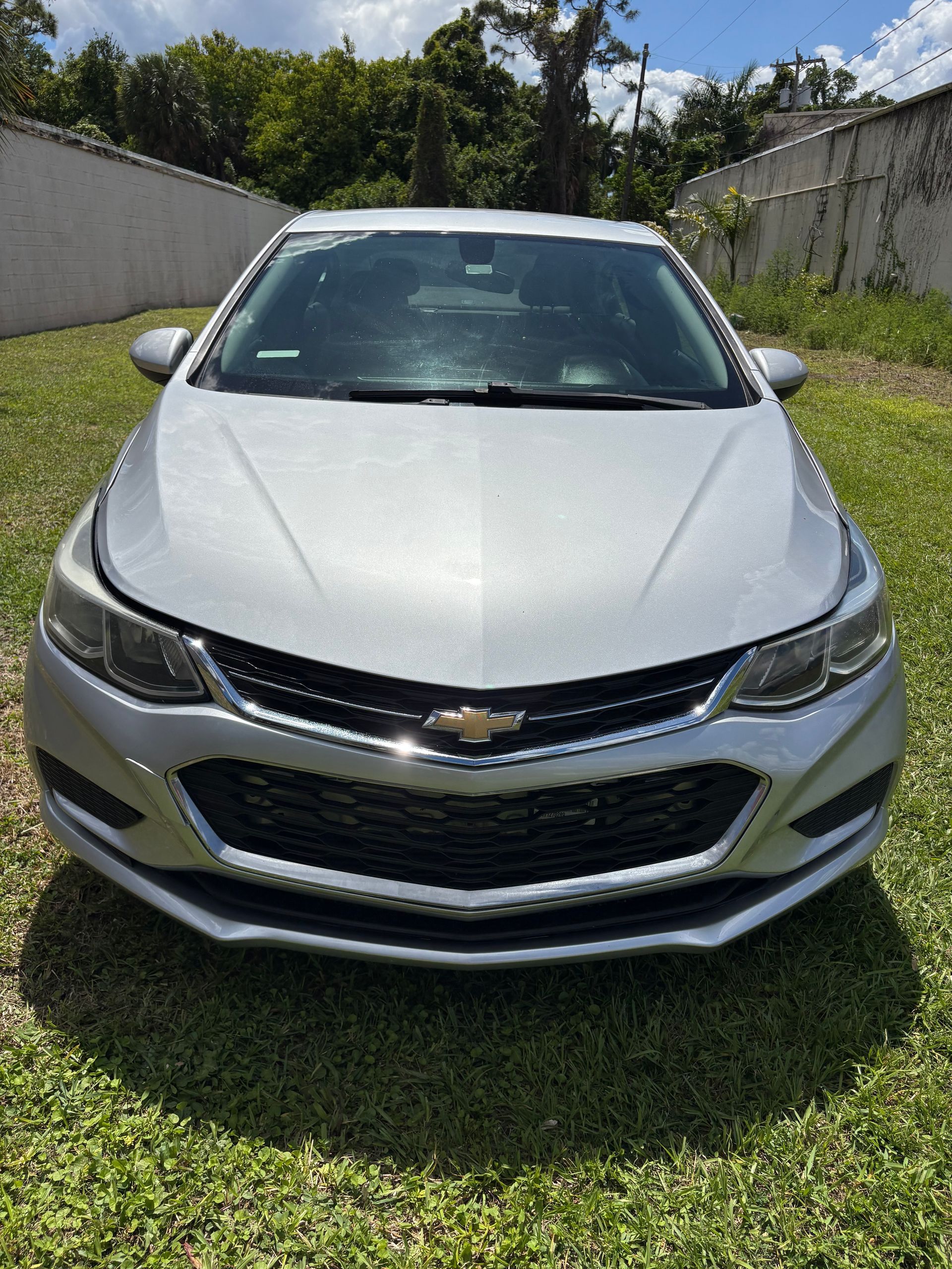 2017 Chevrolet cruze LS Sedan 4D