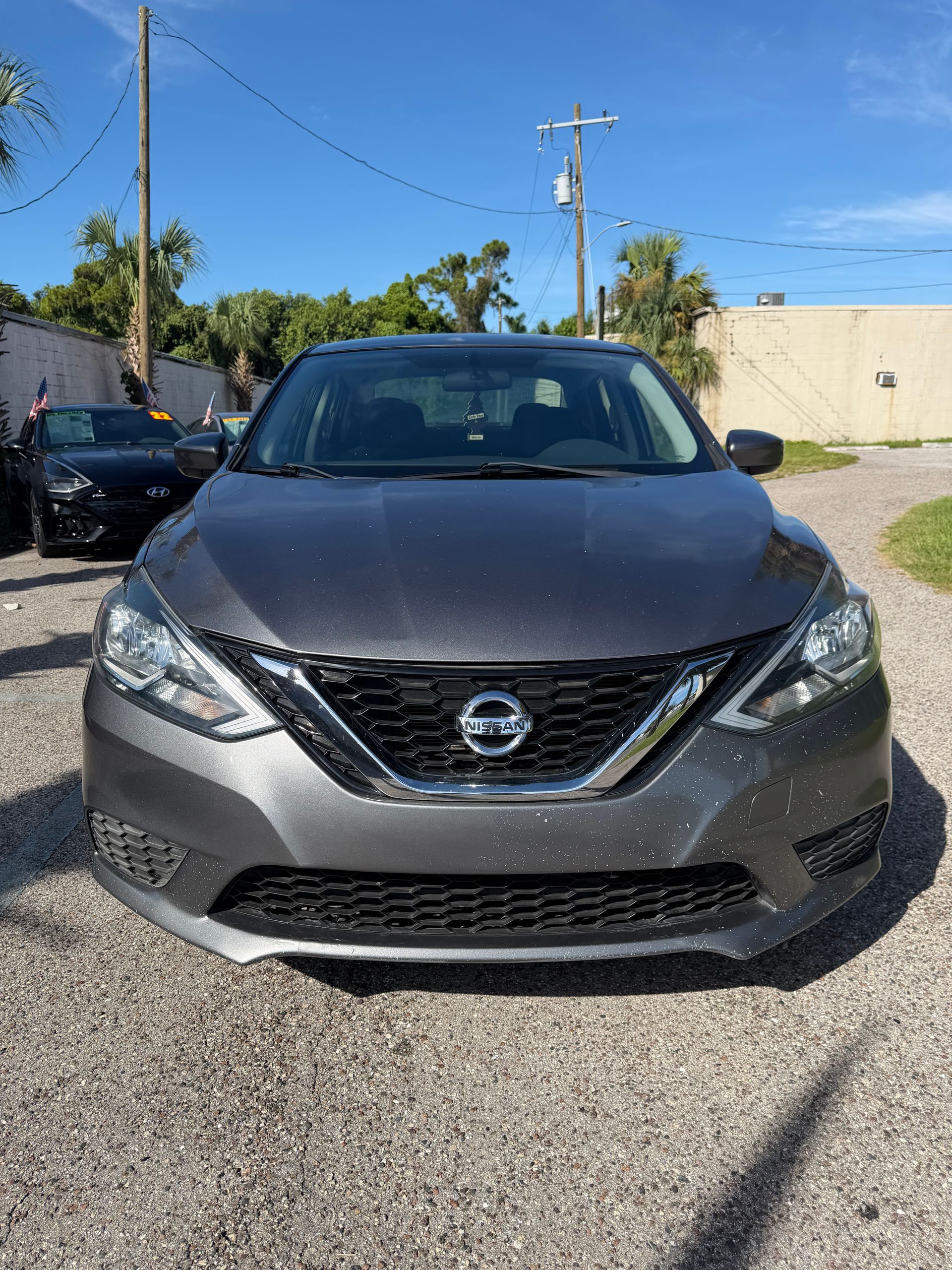 2016 Nissan sentra SE Sedan 4D