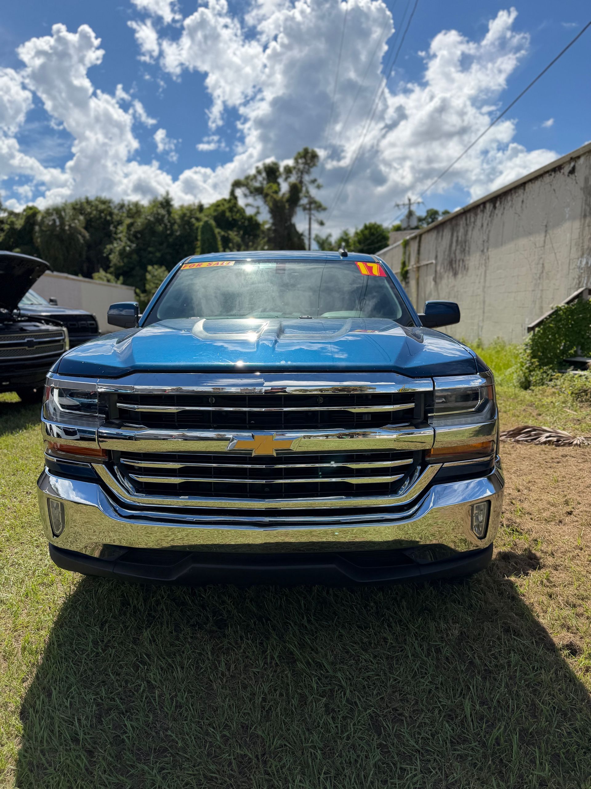 2017 Chevrolet Silverado 1500 Crew Cab LT Pickup 4D 5 3/4 ft