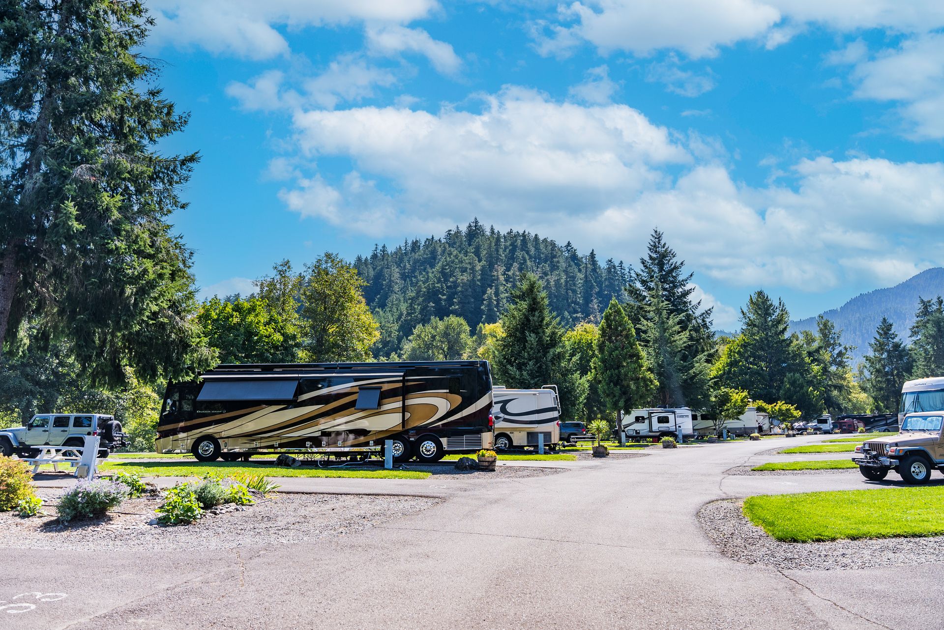 Casey's Riverside RV Resort in Westfir, Oregon