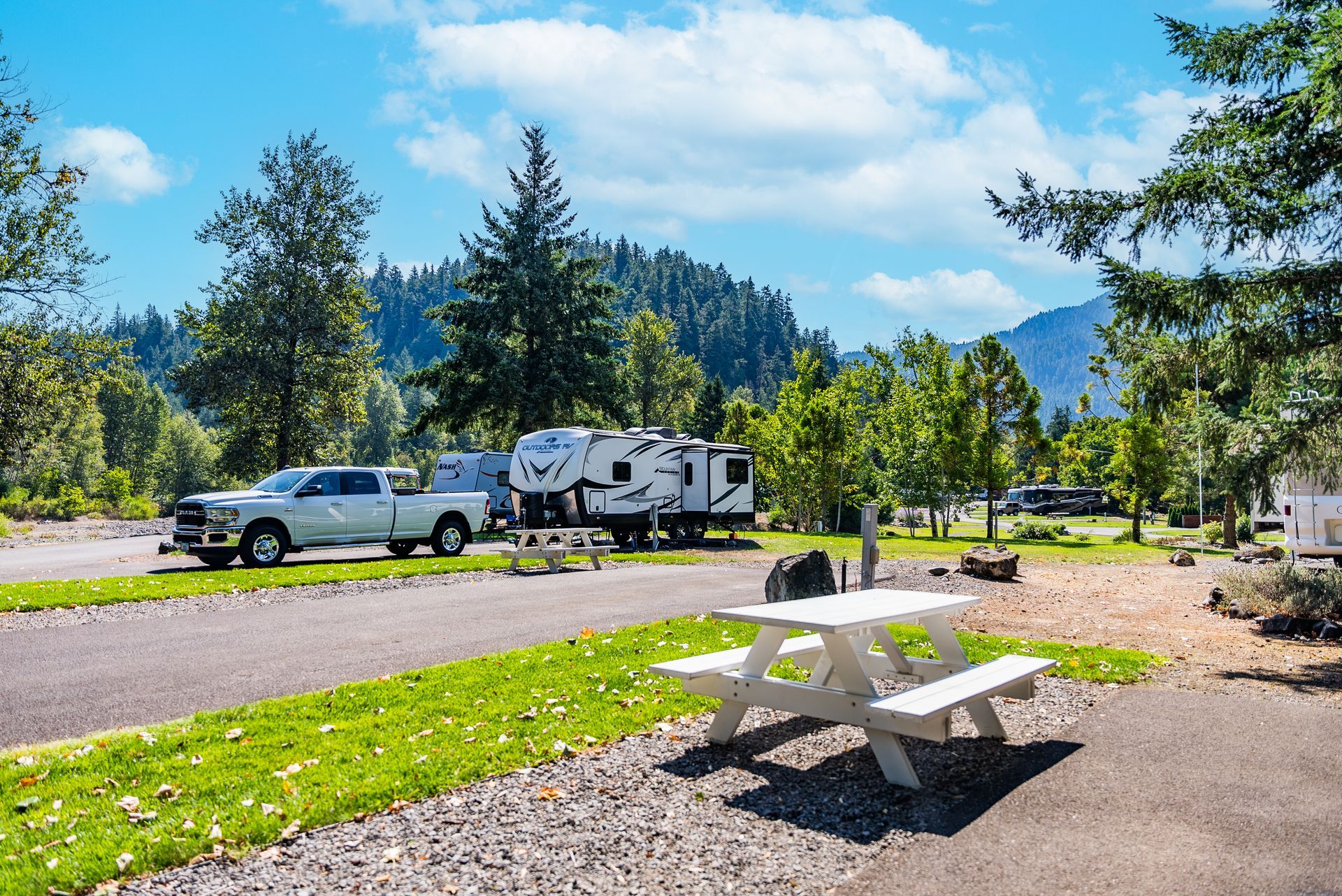 Casey's Riverside RV Resort photo 1