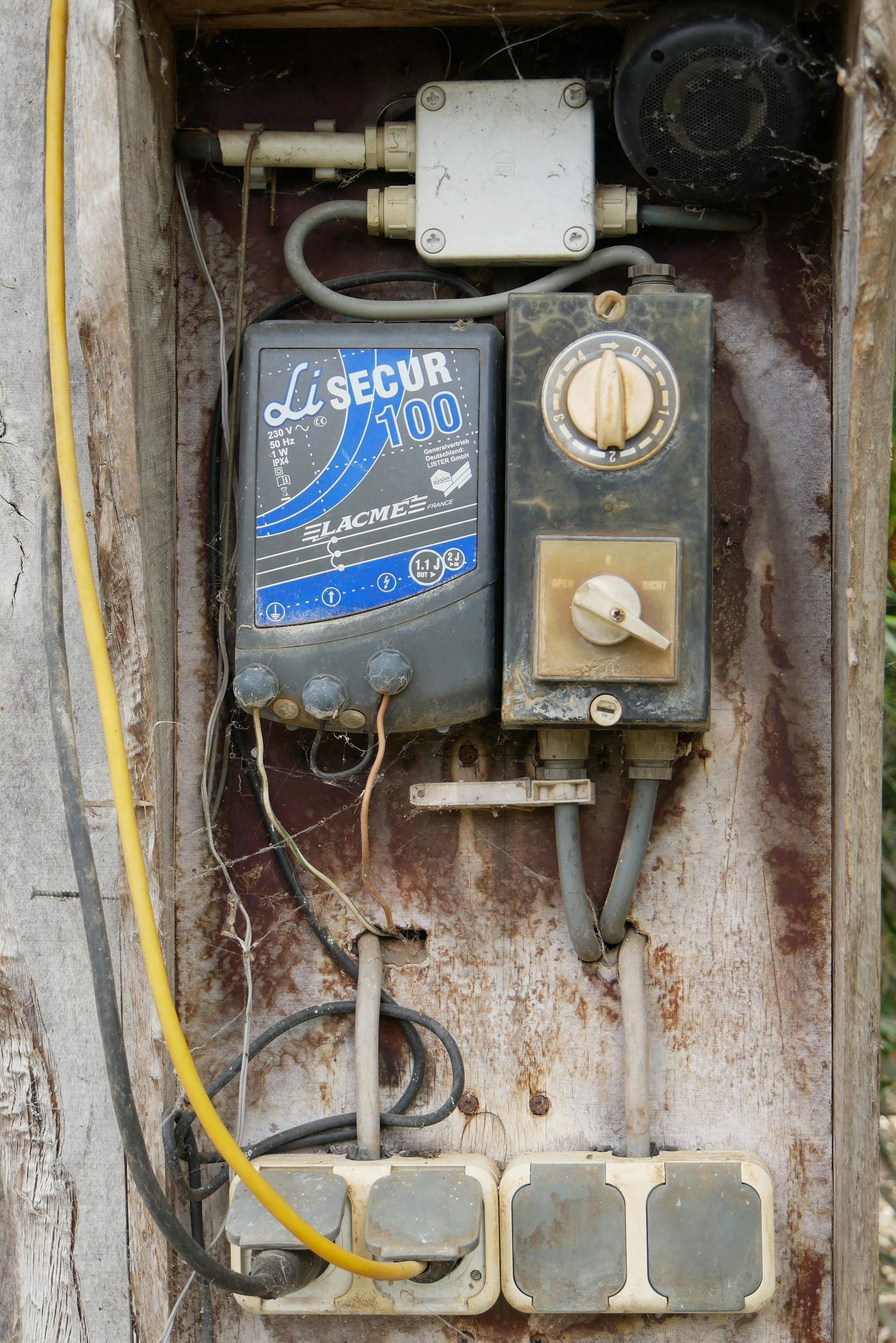 GFCI Solutions for Ungrounded Circuits in an old home in New Hampshire by CJH Electrical