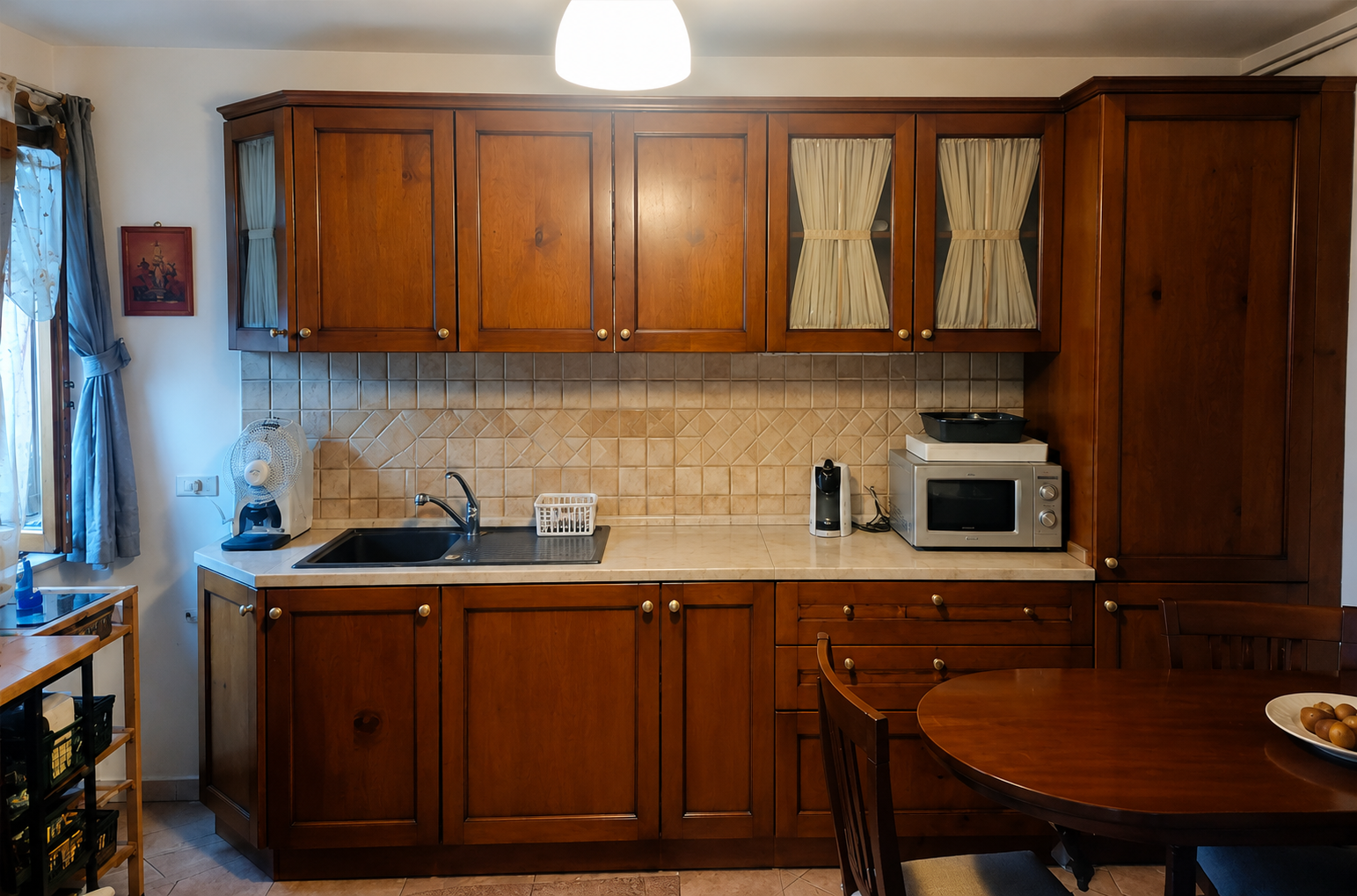 Cucina prima dell'intervento