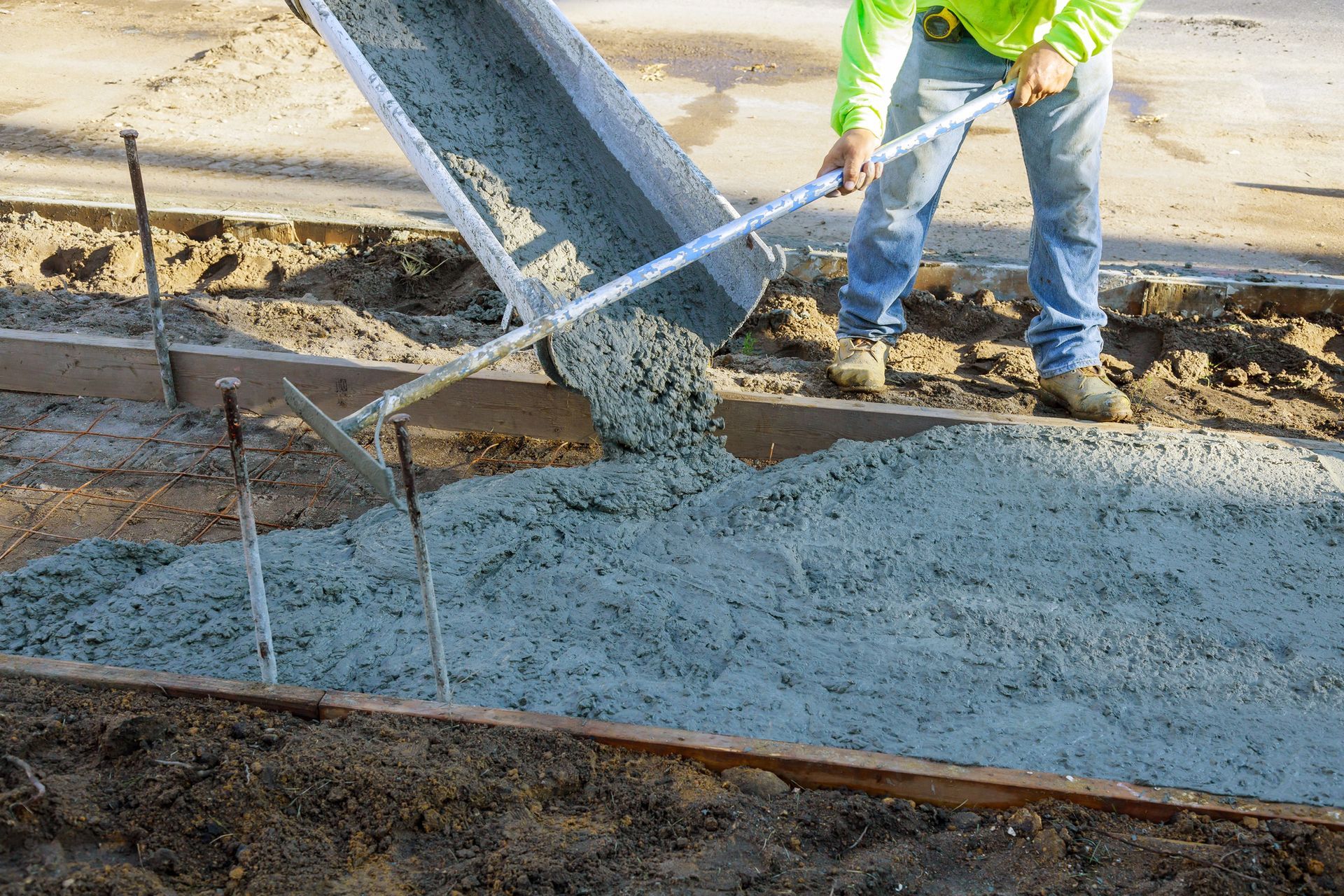  Concrete Services in Sykesville, MD