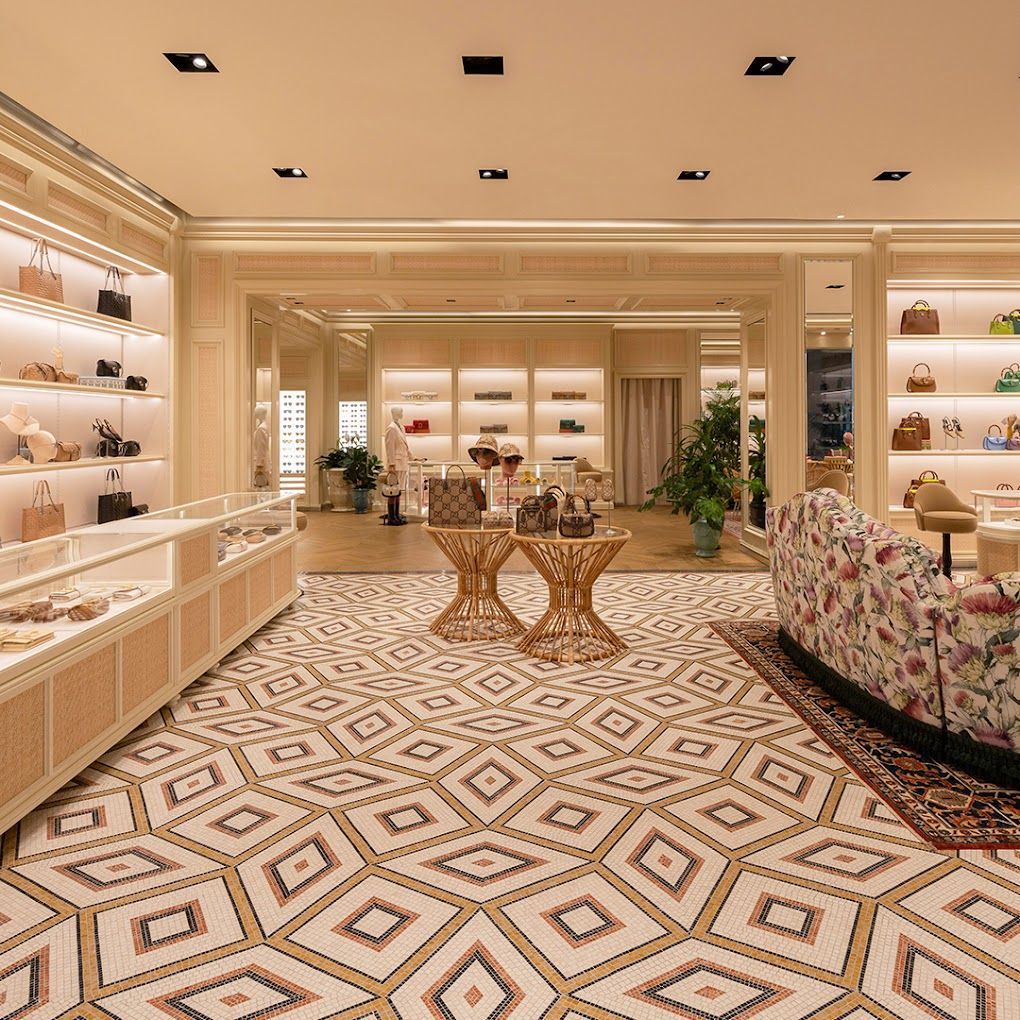 Gucci Ala Moana — Puunene, HI — Castaway Construction & Restoration, LLC